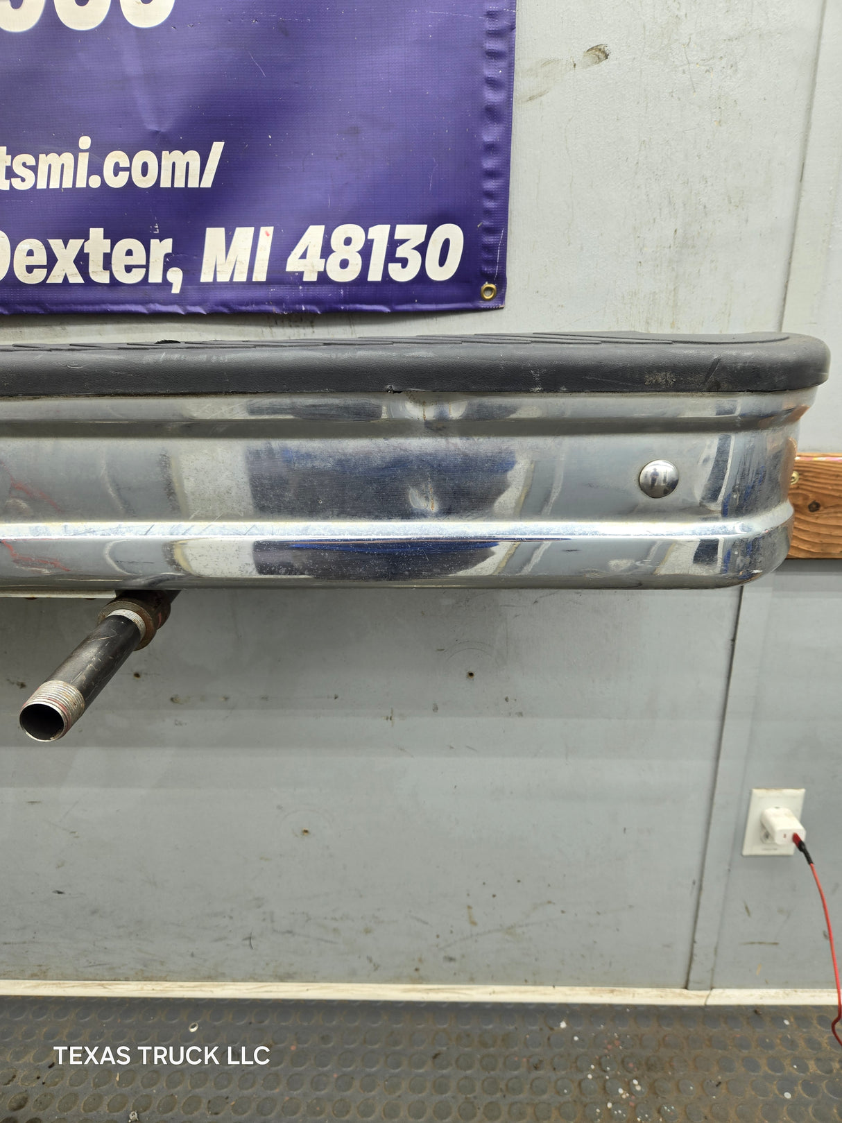 1980-1997 Ford F100 F150 F250 F350 Rear Bumper