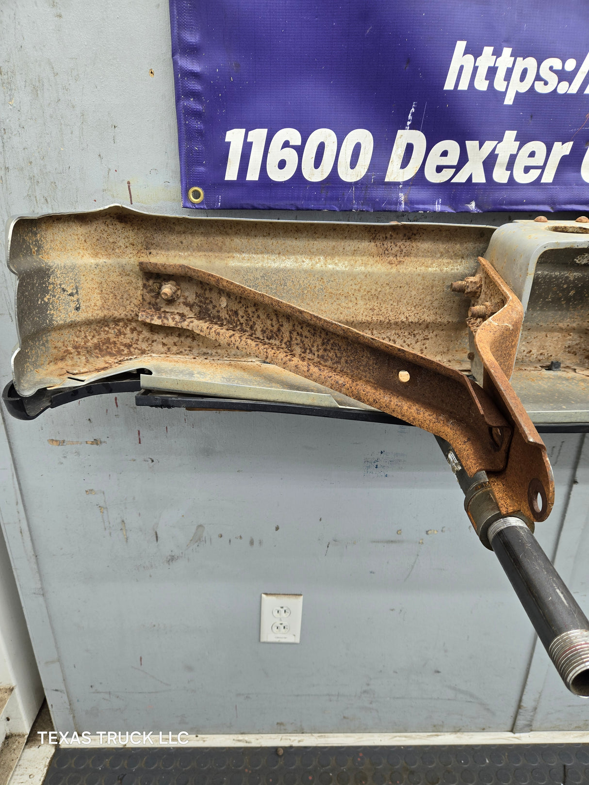 1980-1997 Ford F100 F150 F250 F350 Rear Bumper