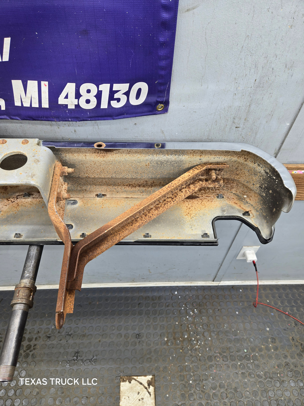 1980-1997 Ford F100 F150 F250 F350 Rear Bumper