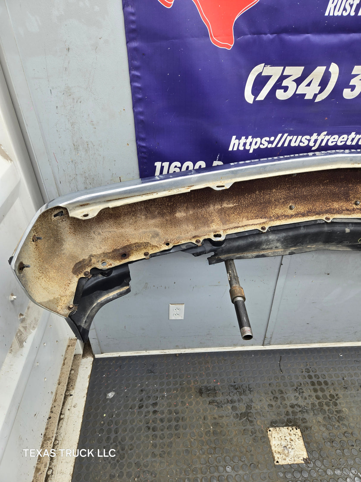 1988-1998 Chevrolet / GMC 1500 2500 3500 Front Bumper