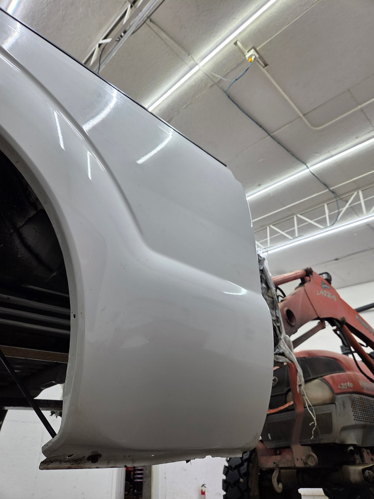 2011-2016 Ford F250 F350 Super Duty 6' 9" Short Truck Bed - Pearl white