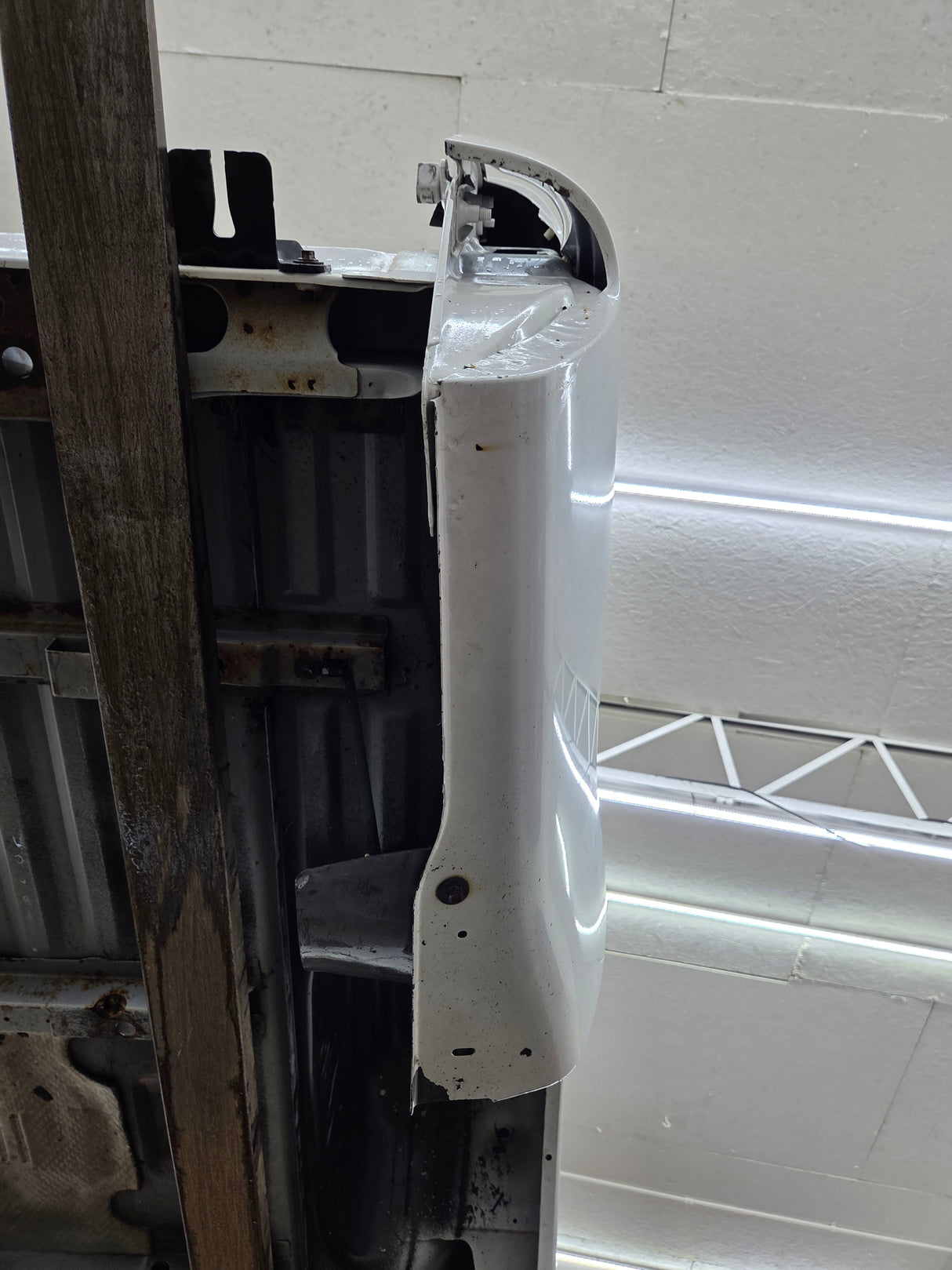 2011-2016 Ford F250 F350 Super Duty 6' 9" Short Truck Bed - Pearl white