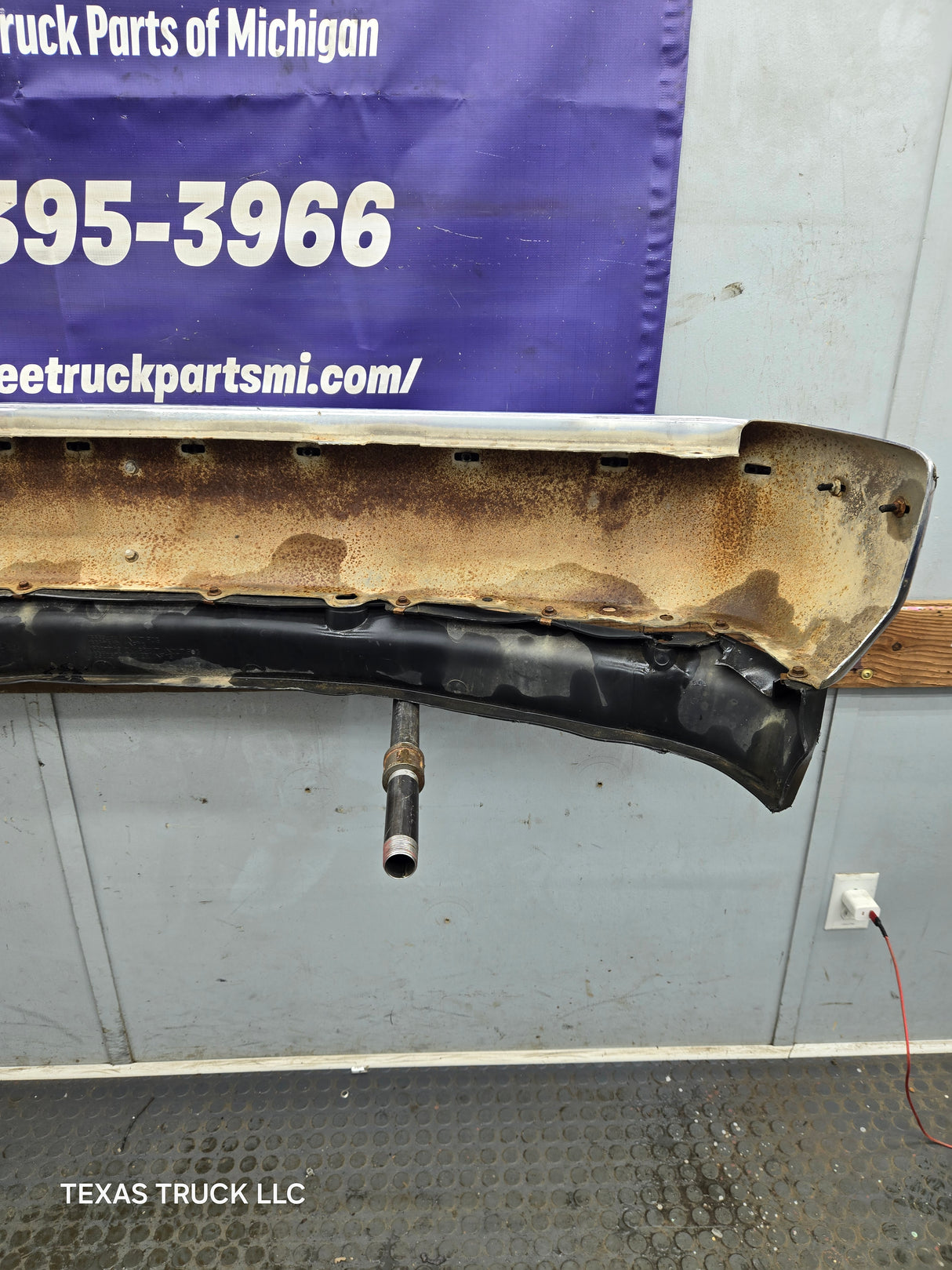 1988-1998 Chevrolet / GMC 1500 2500 3500 Front Bumper