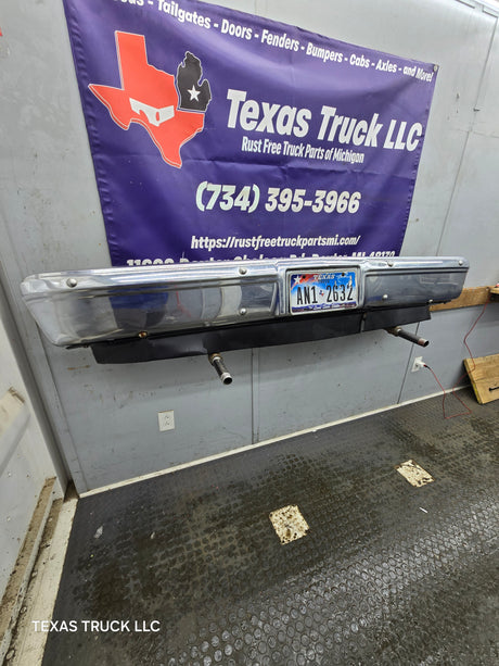 1983-1991 Chevrolet Silverado / GMC Sierra Square Body Front Bumper W/O Impact Strip