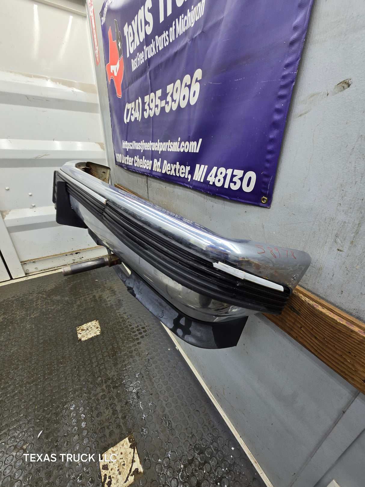 1988-1998 Chevrolet / GMC 1500 2500 3500 Front Bumper