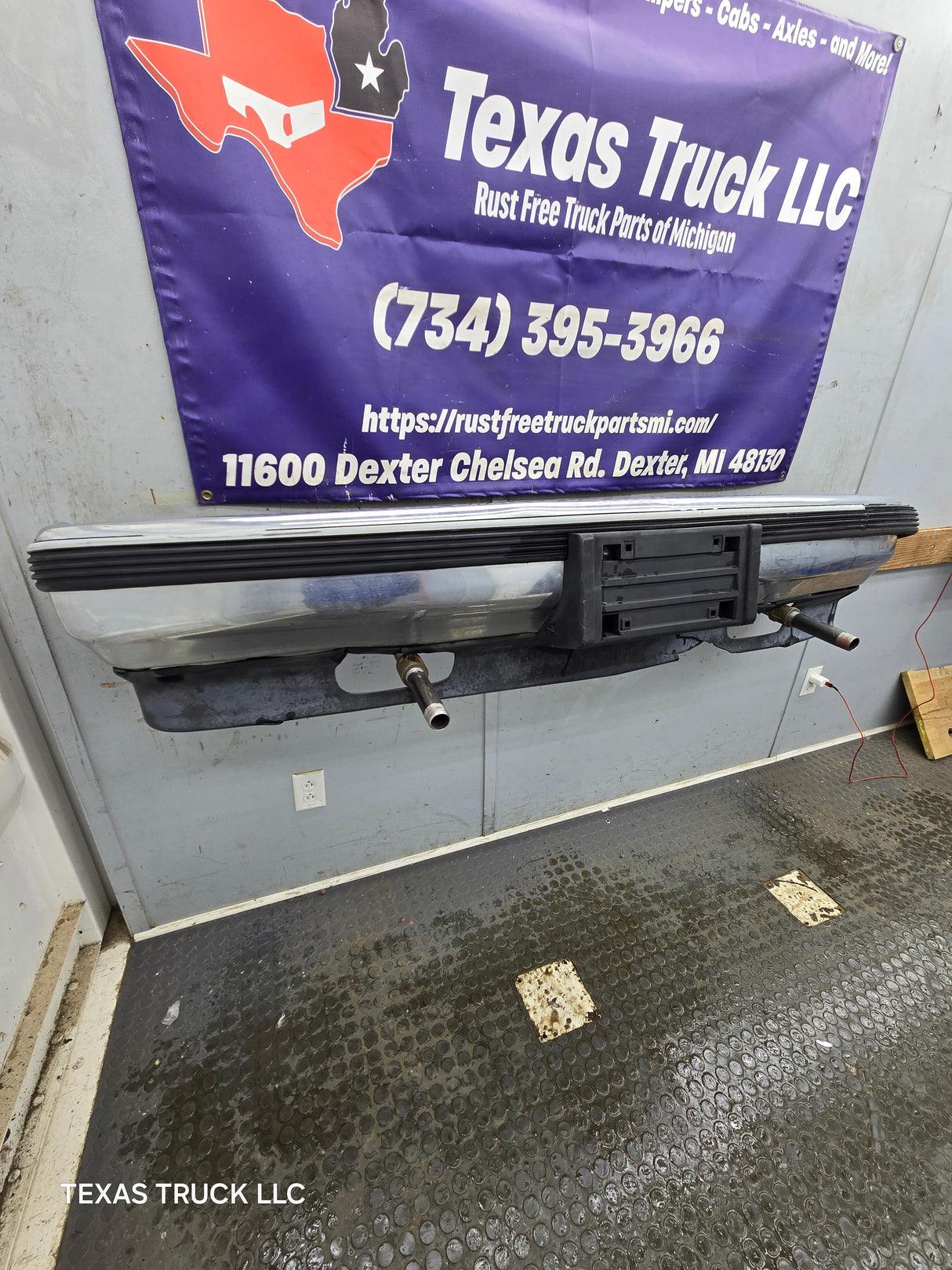 1988-1998 Chevrolet / GMC 1500 2500 3500 Front Bumper