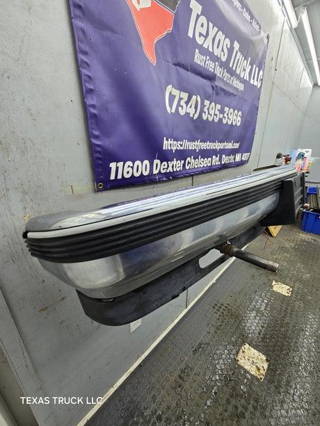 1988-1998 Chevrolet / GMC 1500 2500 3500 Front Bumper