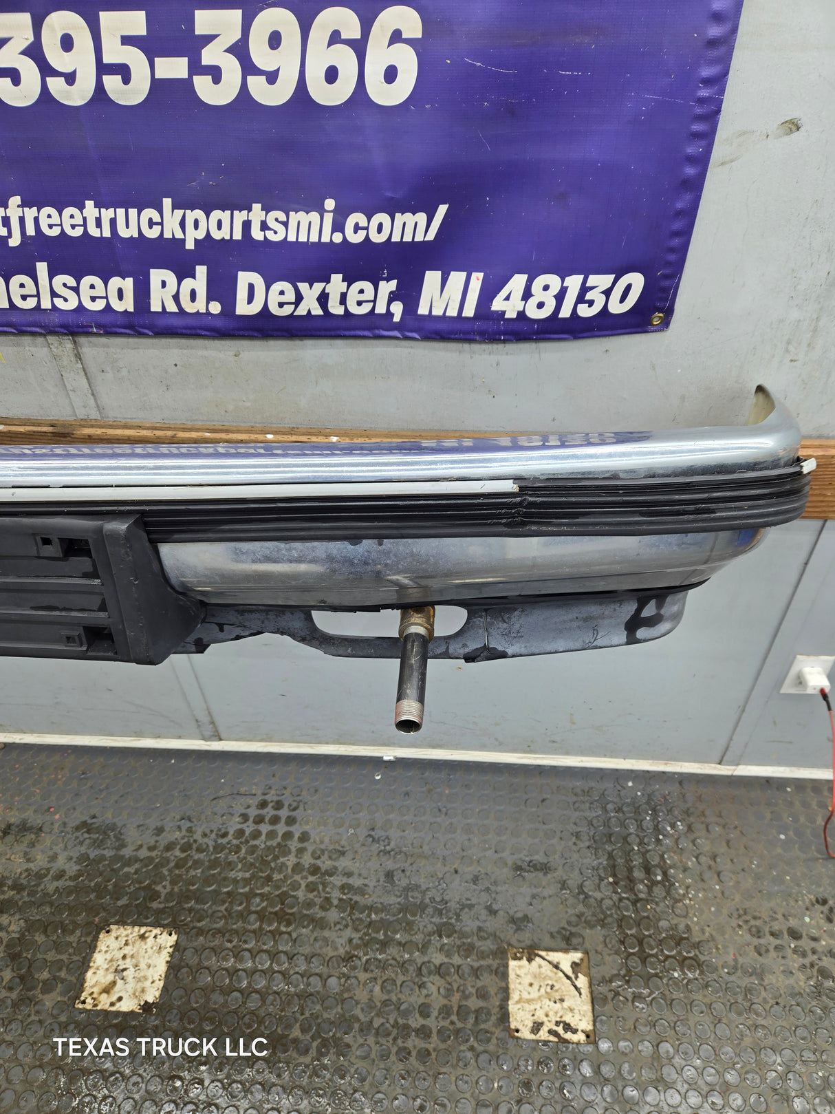 1988-1998 Chevrolet / GMC 1500 2500 3500 Front Bumper