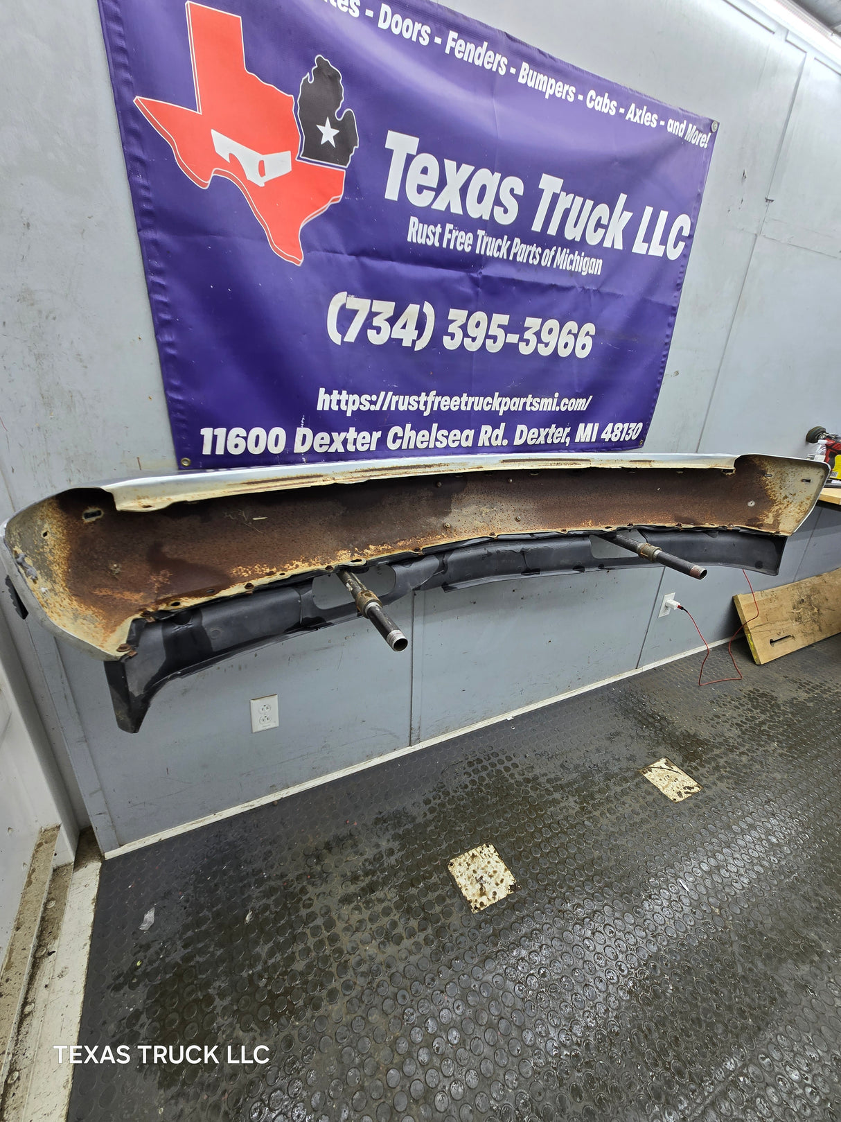 1988-1998 Chevrolet / GMC 1500 2500 3500 Front Bumper