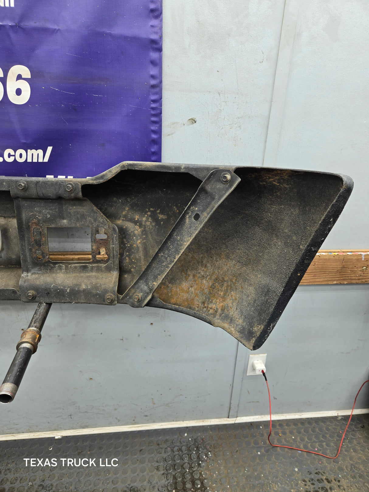 1999-2004 Ford Super Duty F250 F350 F450 F550 Excursion Front Bumper