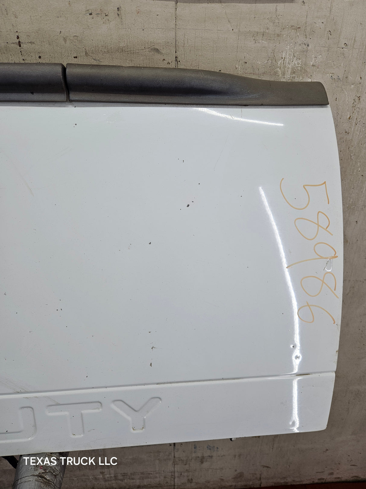 2008-2016 Ford Super Duty Tailgate with step F250 F350 F450 F550