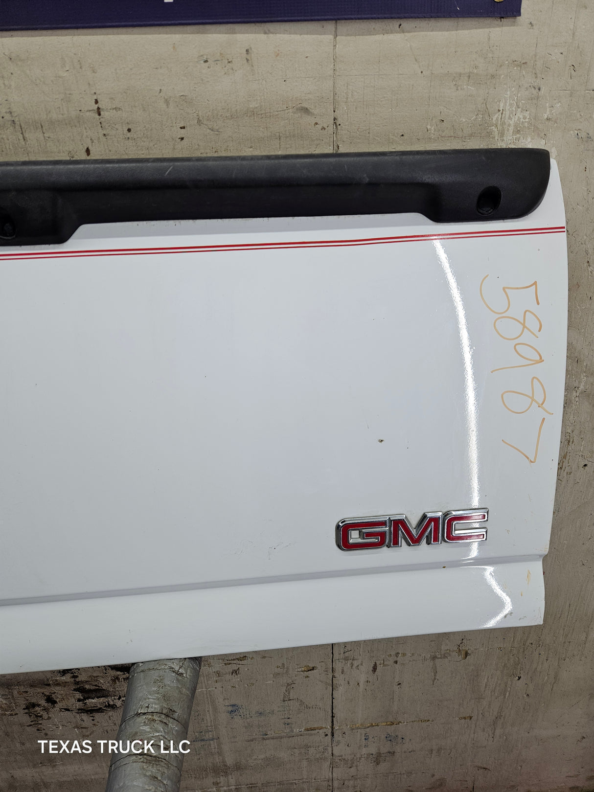 1999-2007 Chevrolet Silverado / GMC Sierra 1500 2500 3500 Tailgate