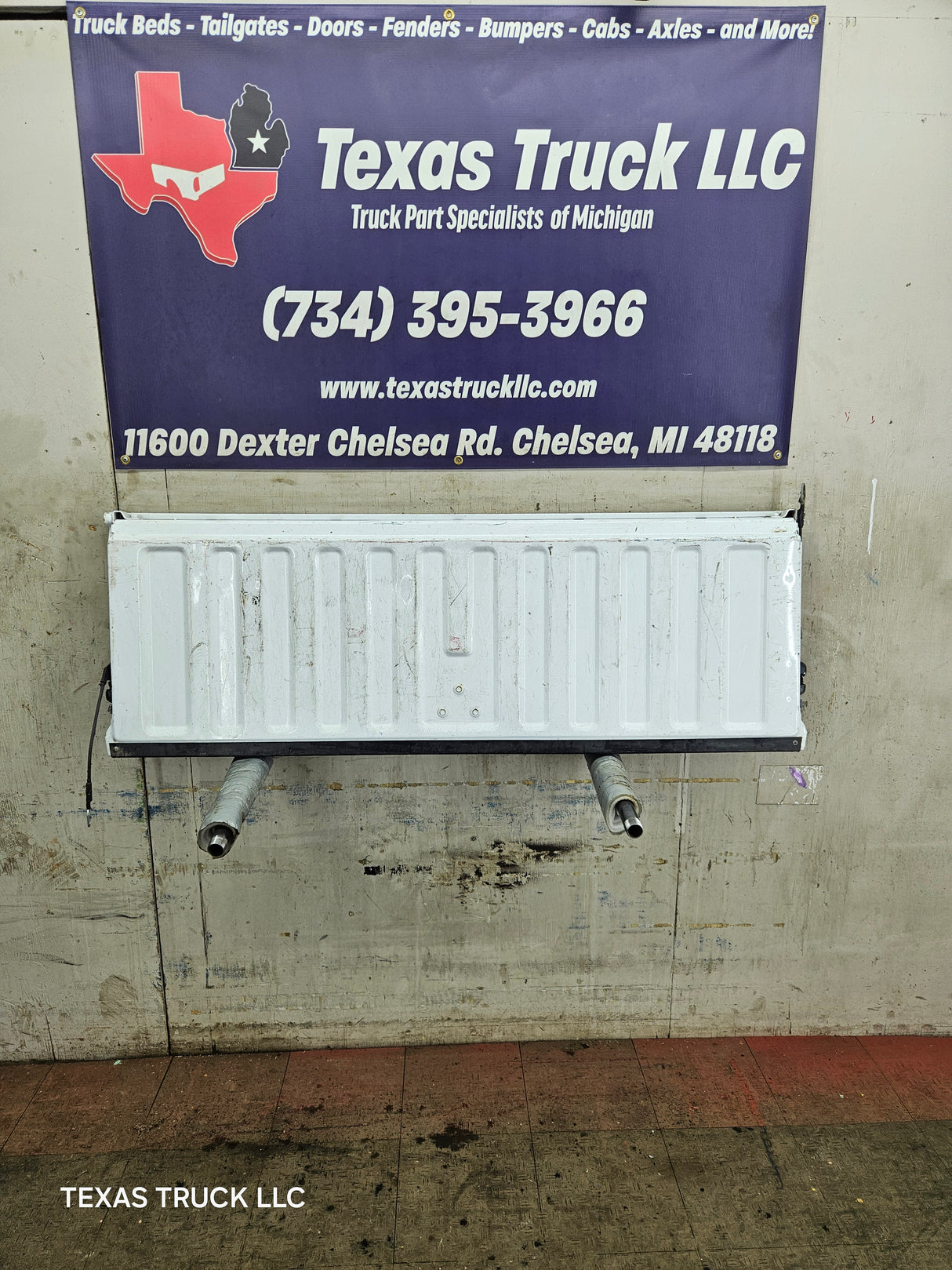1999-2007 Chevrolet Silverado / GMC Sierra 1500 2500 3500 Tailgate