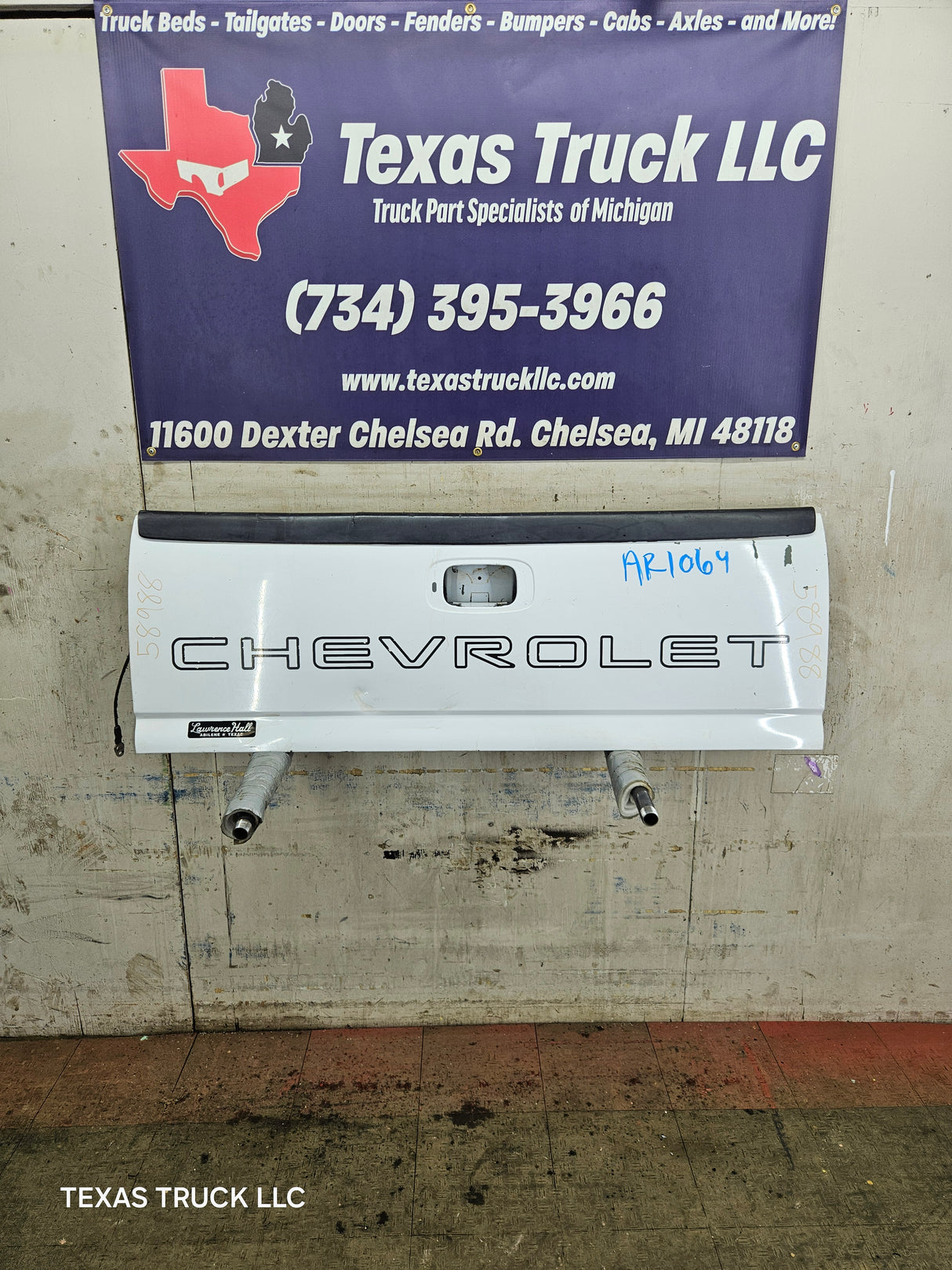 1999-2007 Chevrolet Silverado / GMC Sierra 1500 2500 3500 Tailgate