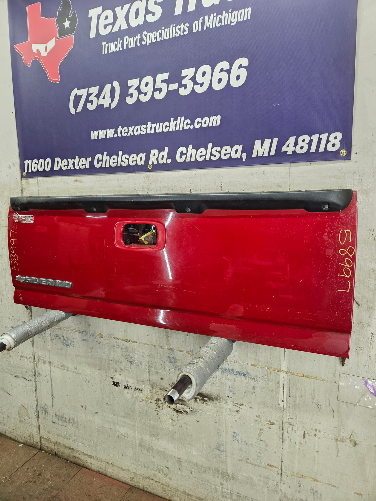 1999-2007 Chevrolet Silverado / GMC Sierra 1500 2500 3500 Tailgate