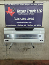 2017-2022 Ford Super Duty Platinum Pearl White Tailgate W/Step F250 F350 F450 F550