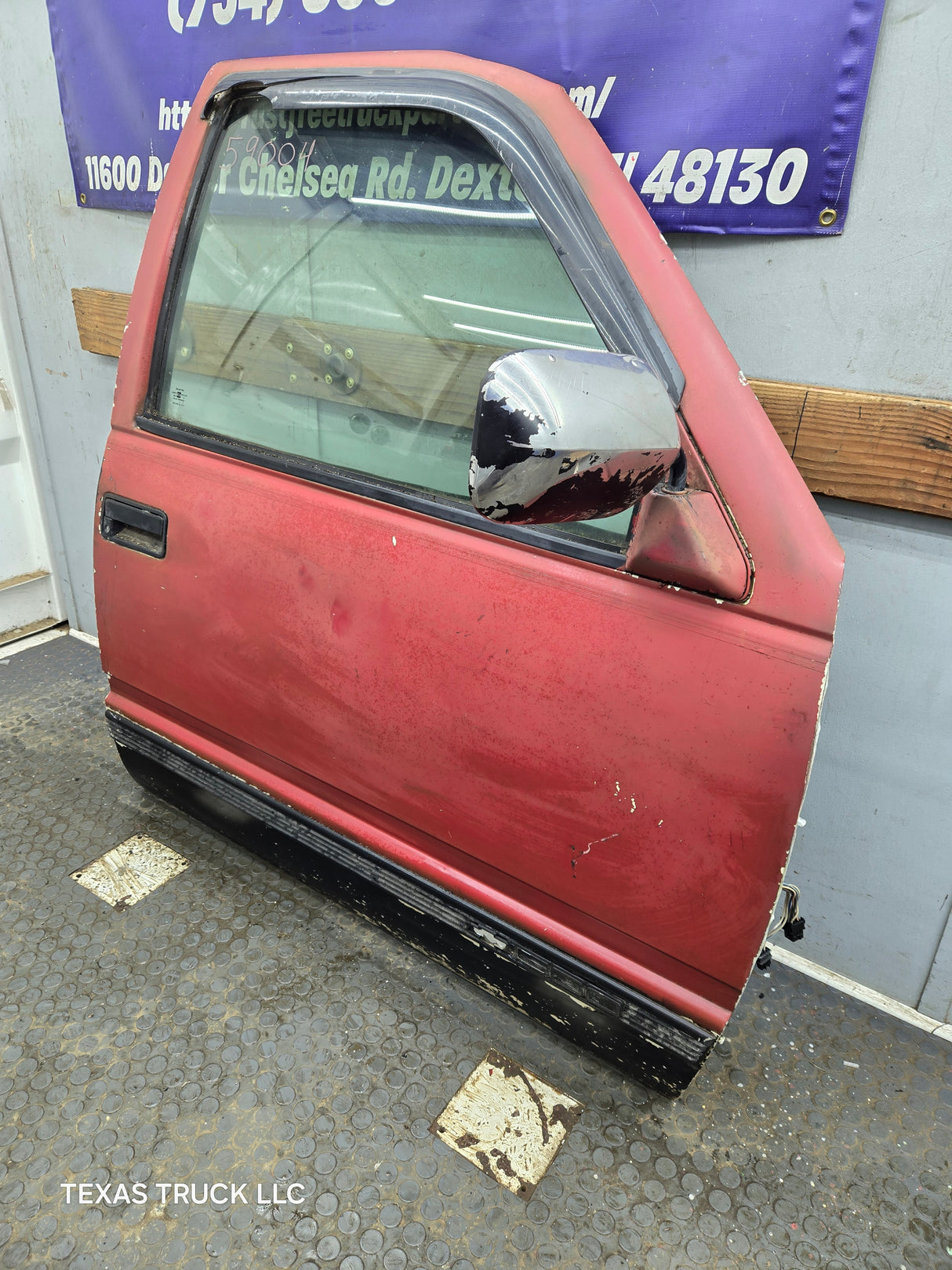 1988-2000 Chevrolet Silverado Suburban GMC Sierra RH Front Passenger Door