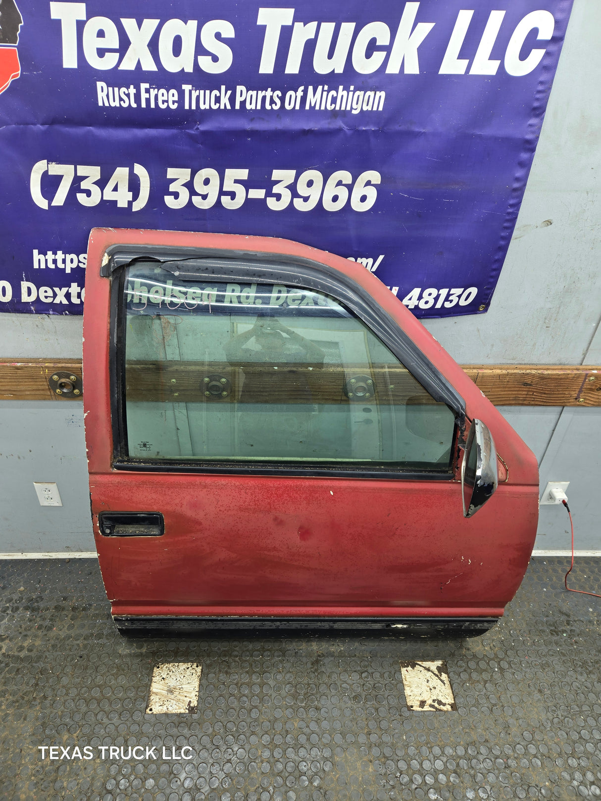 1988-2000 Chevrolet Silverado Suburban GMC Sierra RH Front Passenger Door