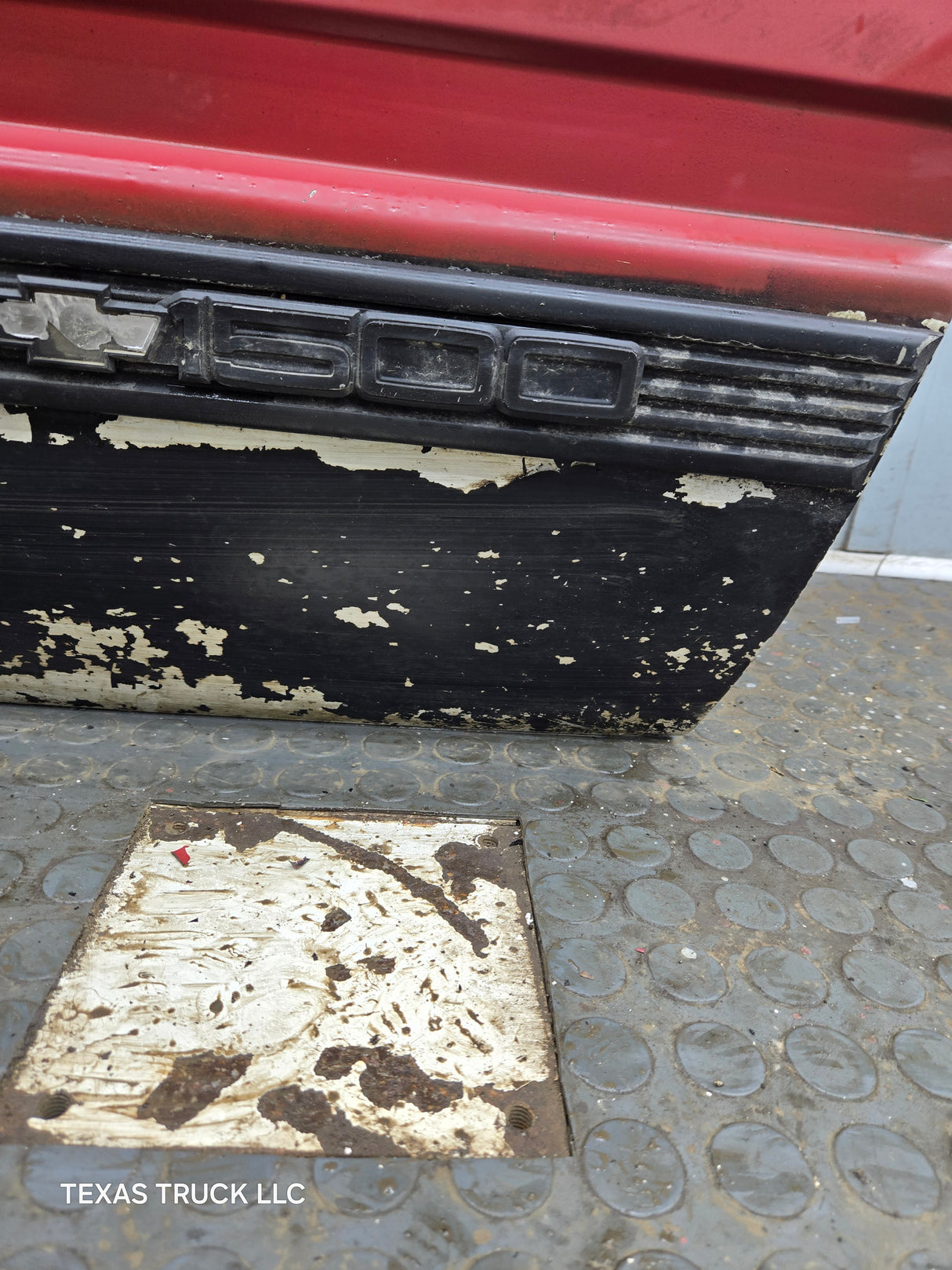 1988-2000 Chevrolet Silverado Suburban GMC Sierra RH Front Passenger Door