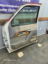 1988-2000 Chevrolet Silverado Suburban GMC Sierra RH Front Passenger Door