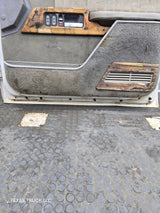 1988-2000 Chevrolet Silverado Suburban GMC Sierra RH Front Passenger Door