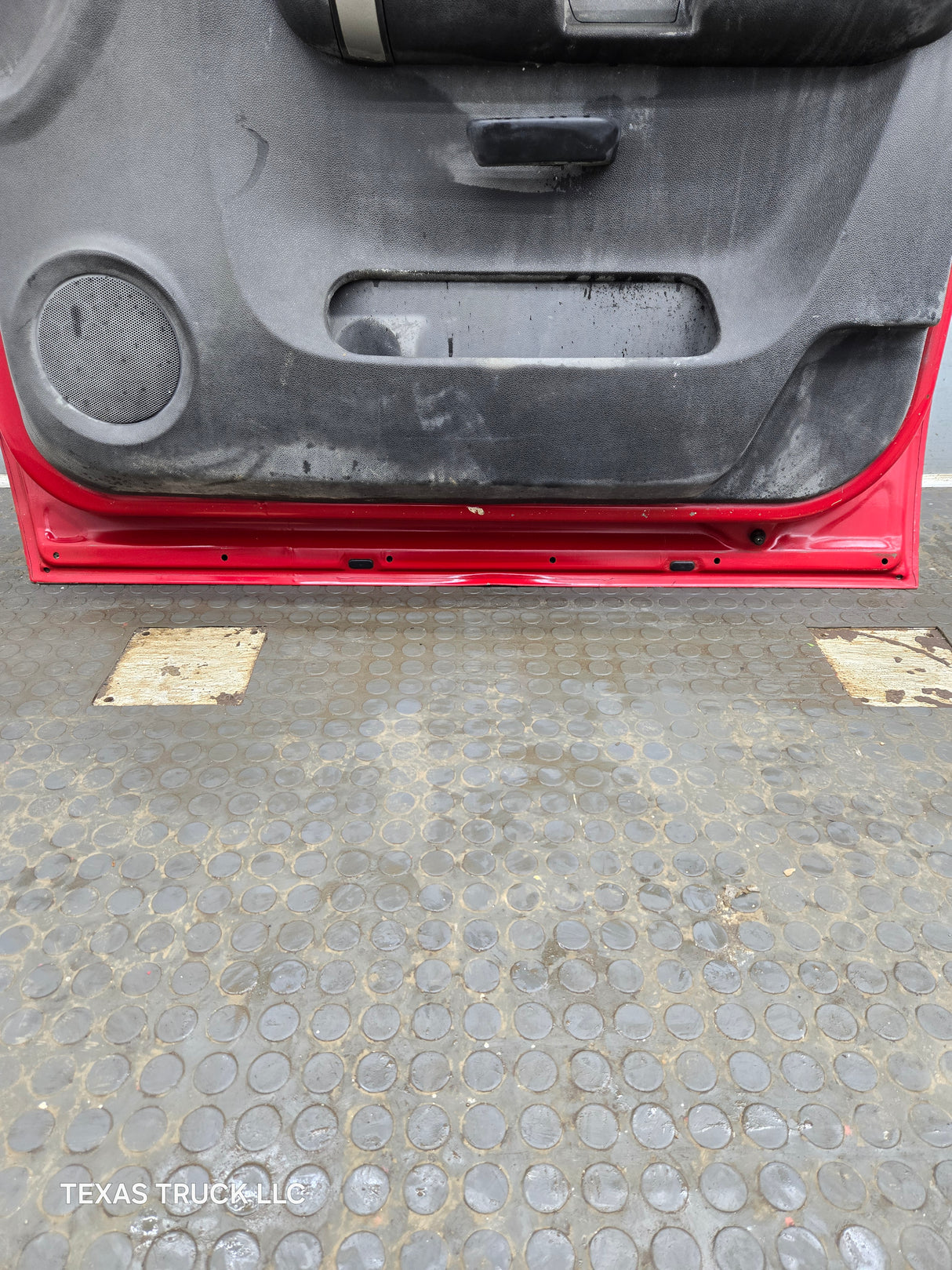 2007-2013 Chevrolet Silverado / GMC Sierra 1500 2500 3500 HD RH Front Passenger Side Door