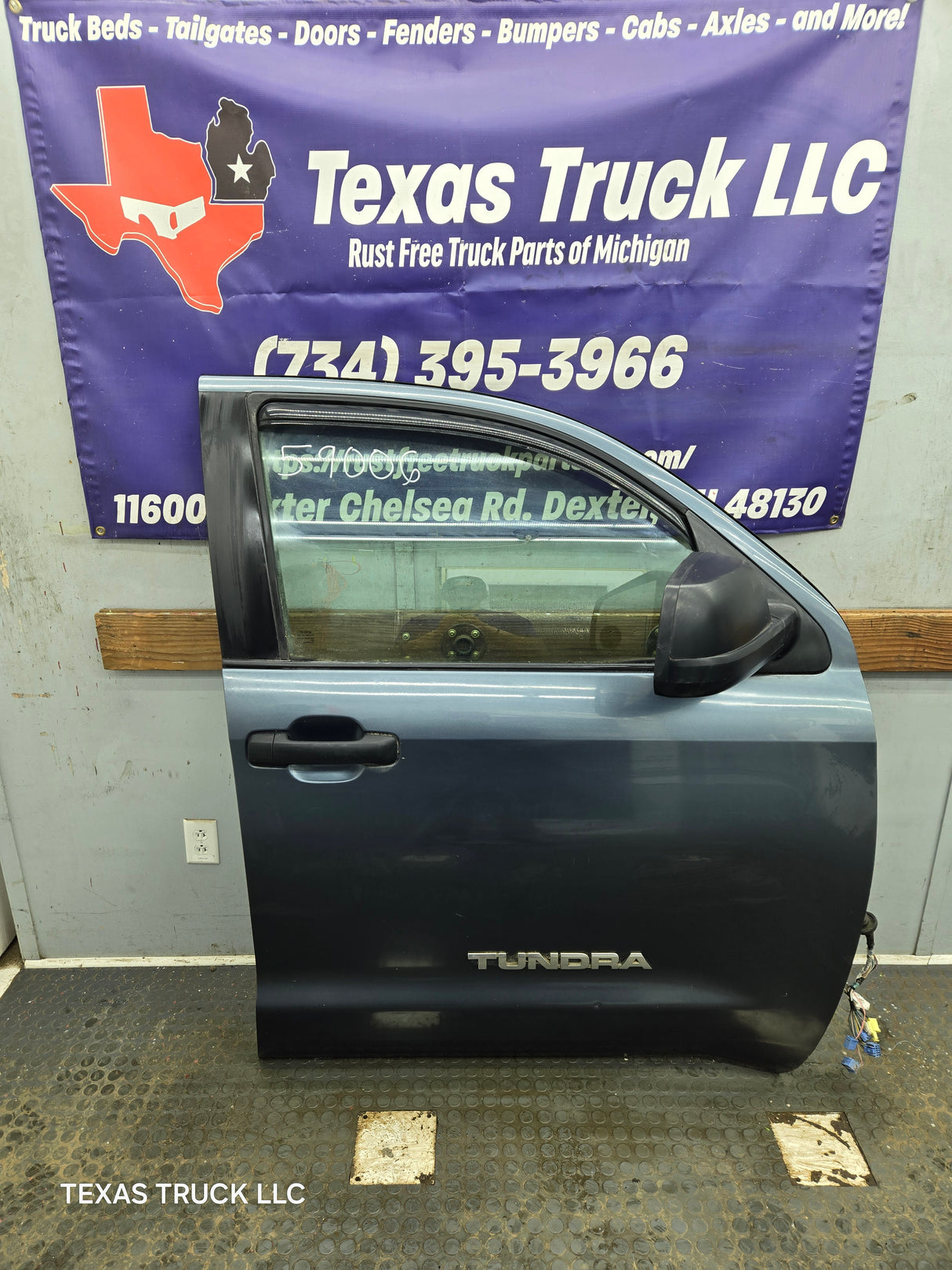 2007-2021 Toyota Tundra Passenger Side RH Front Door