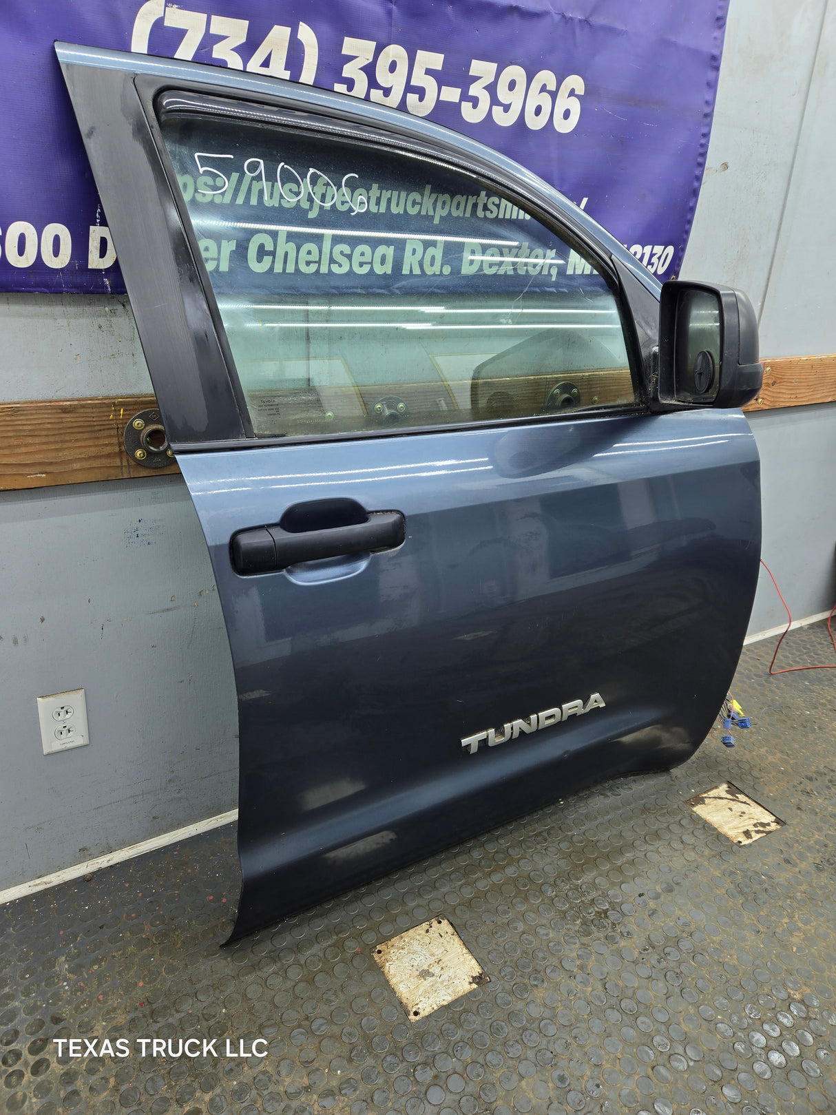 2007-2021 Toyota Tundra Passenger Side RH Front Door