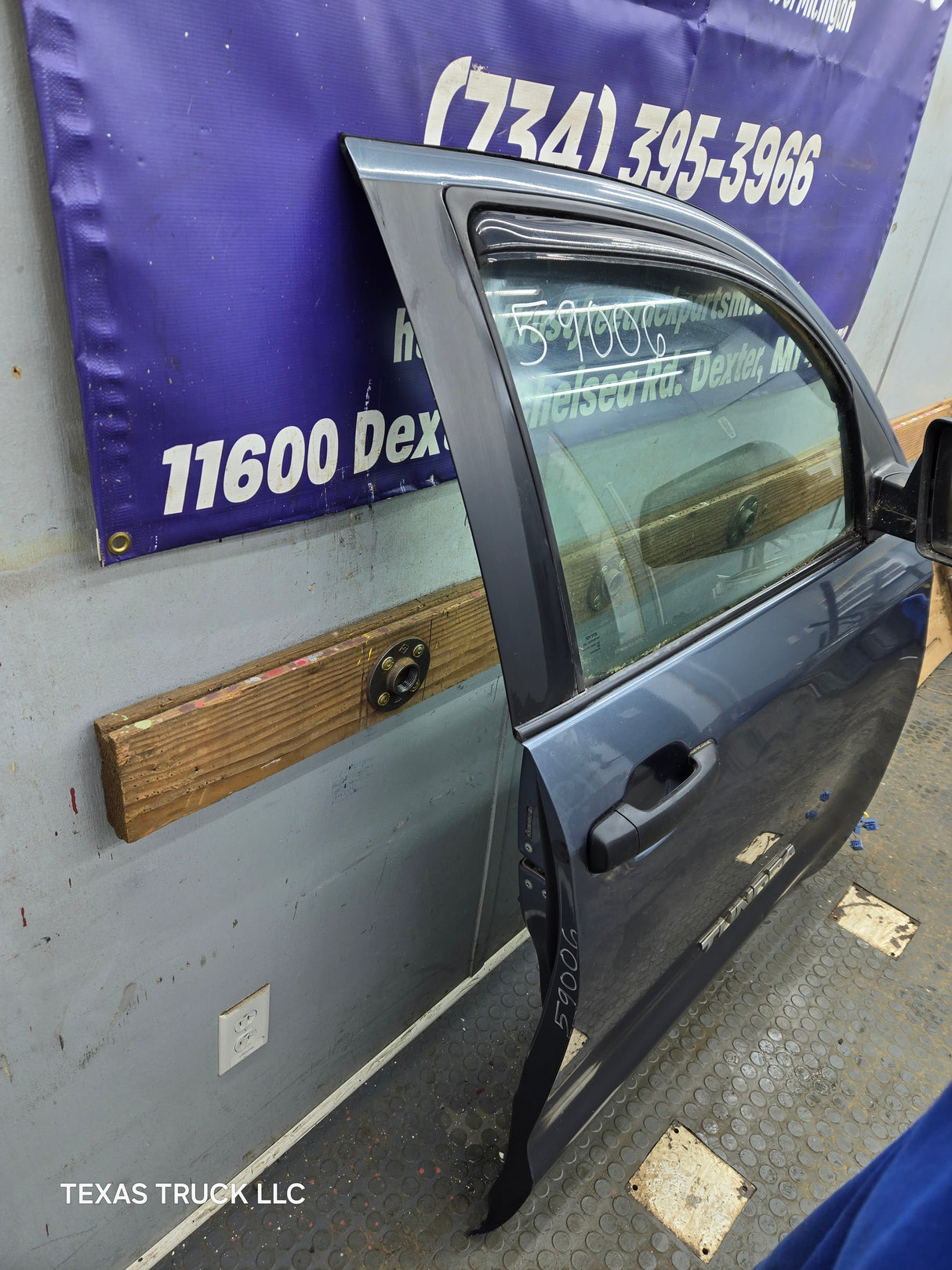 2007-2021 Toyota Tundra Passenger Side RH Front Door