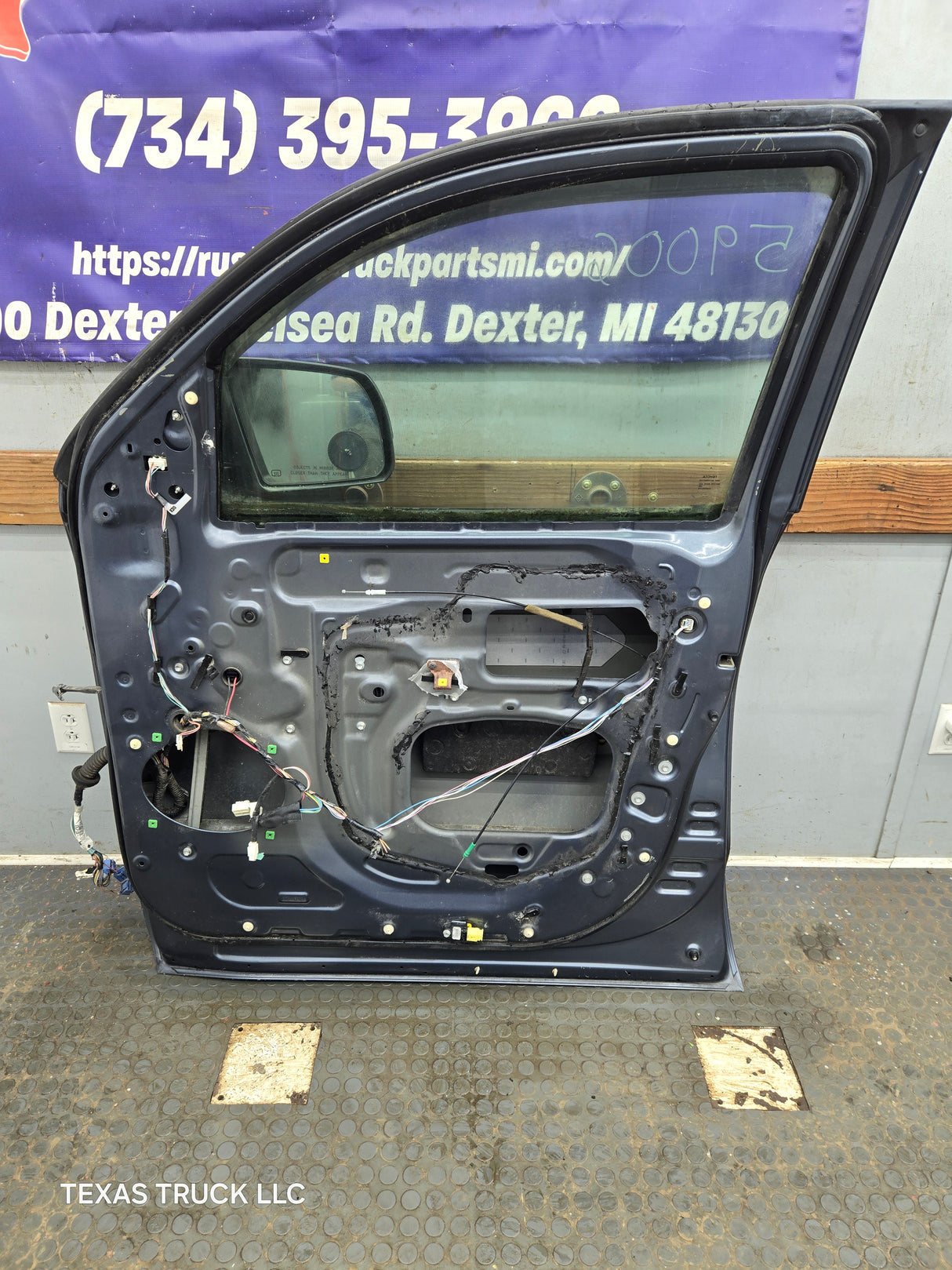 2007-2021 Toyota Tundra Passenger Side RH Front Door