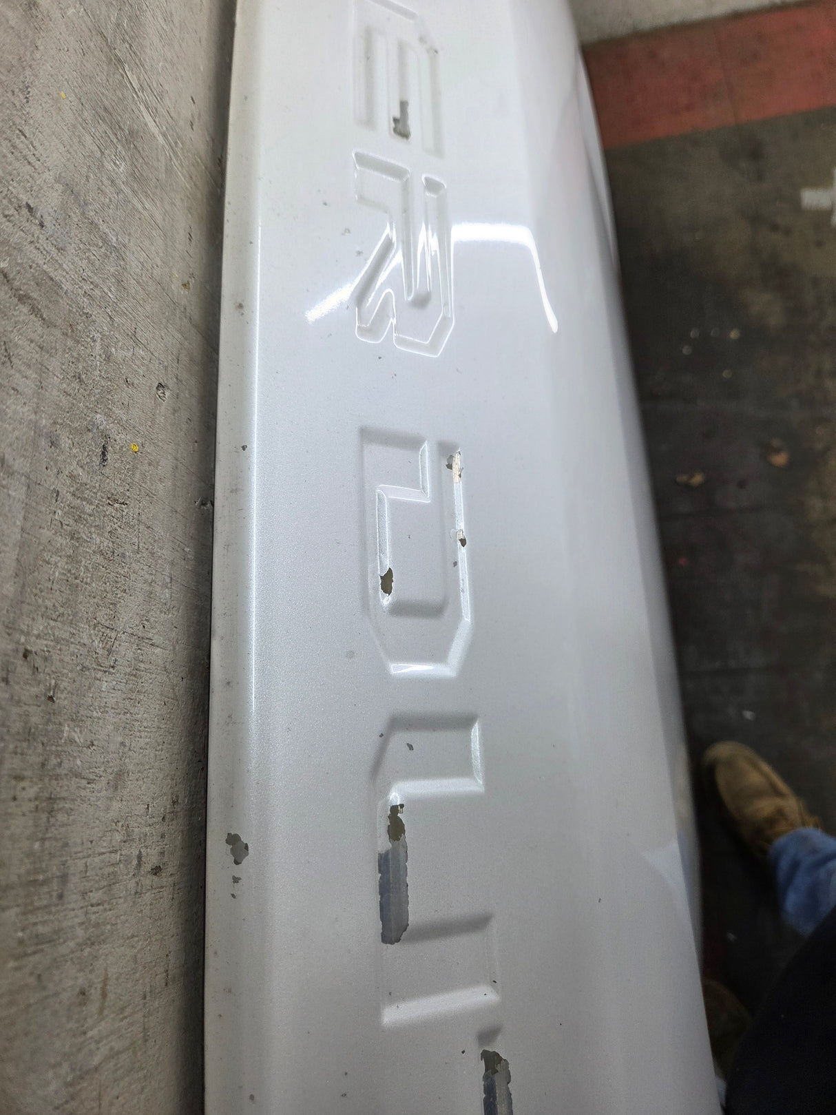 2017-2022 Ford Super Duty Hood F250 F350 F450 F550 - Pearl White