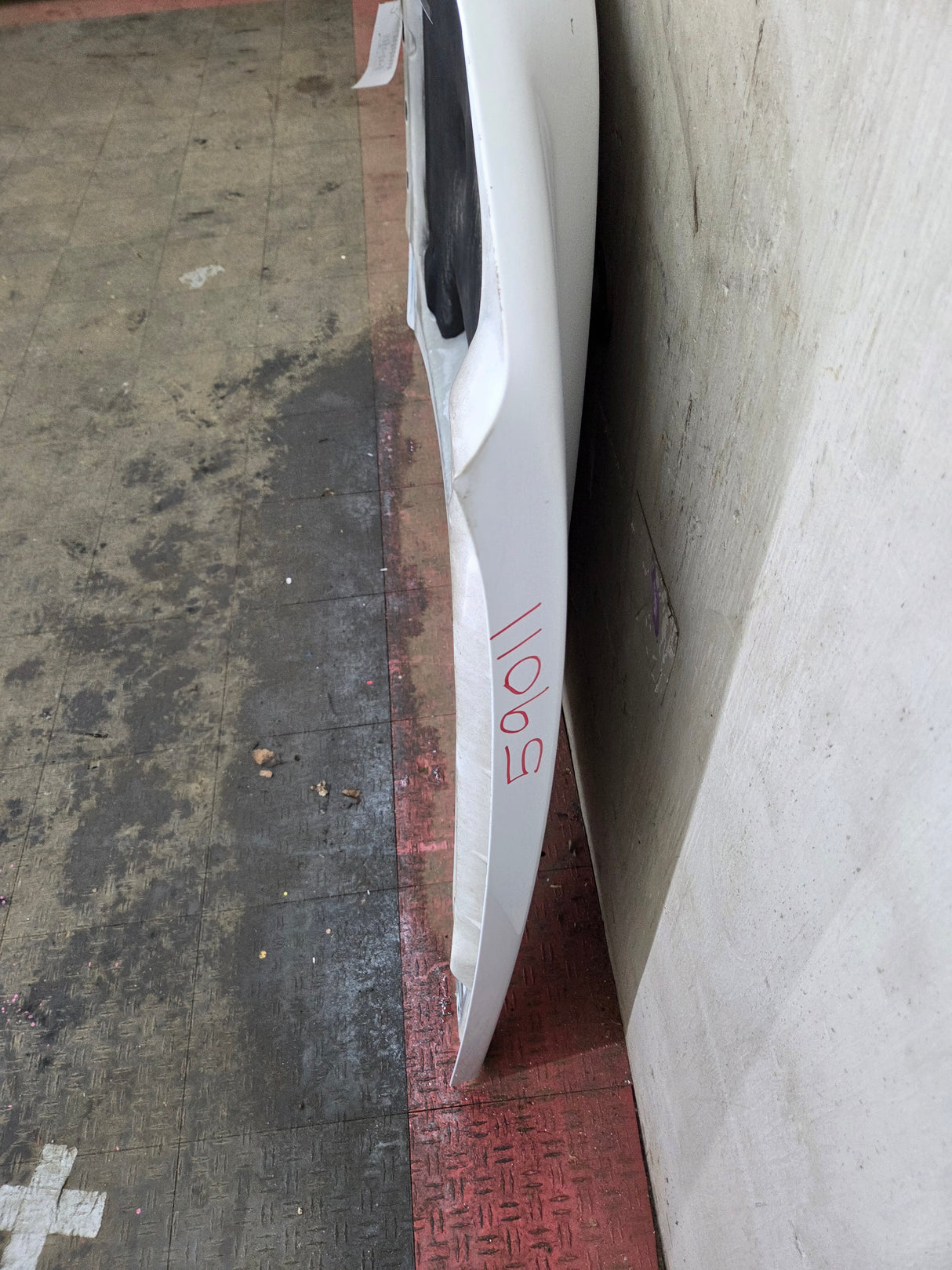 2003-2006 Chevrolet Silverado 2500 3500 Cateye HD Hood OEM