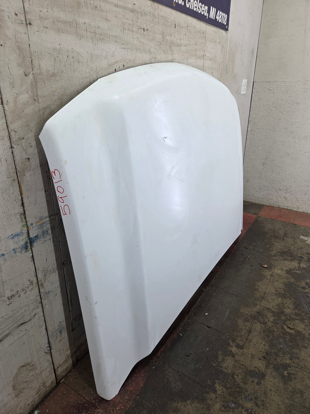 2003-2006 Chevrolet Silverado 2500 3500 Cateye HD Hood OEM