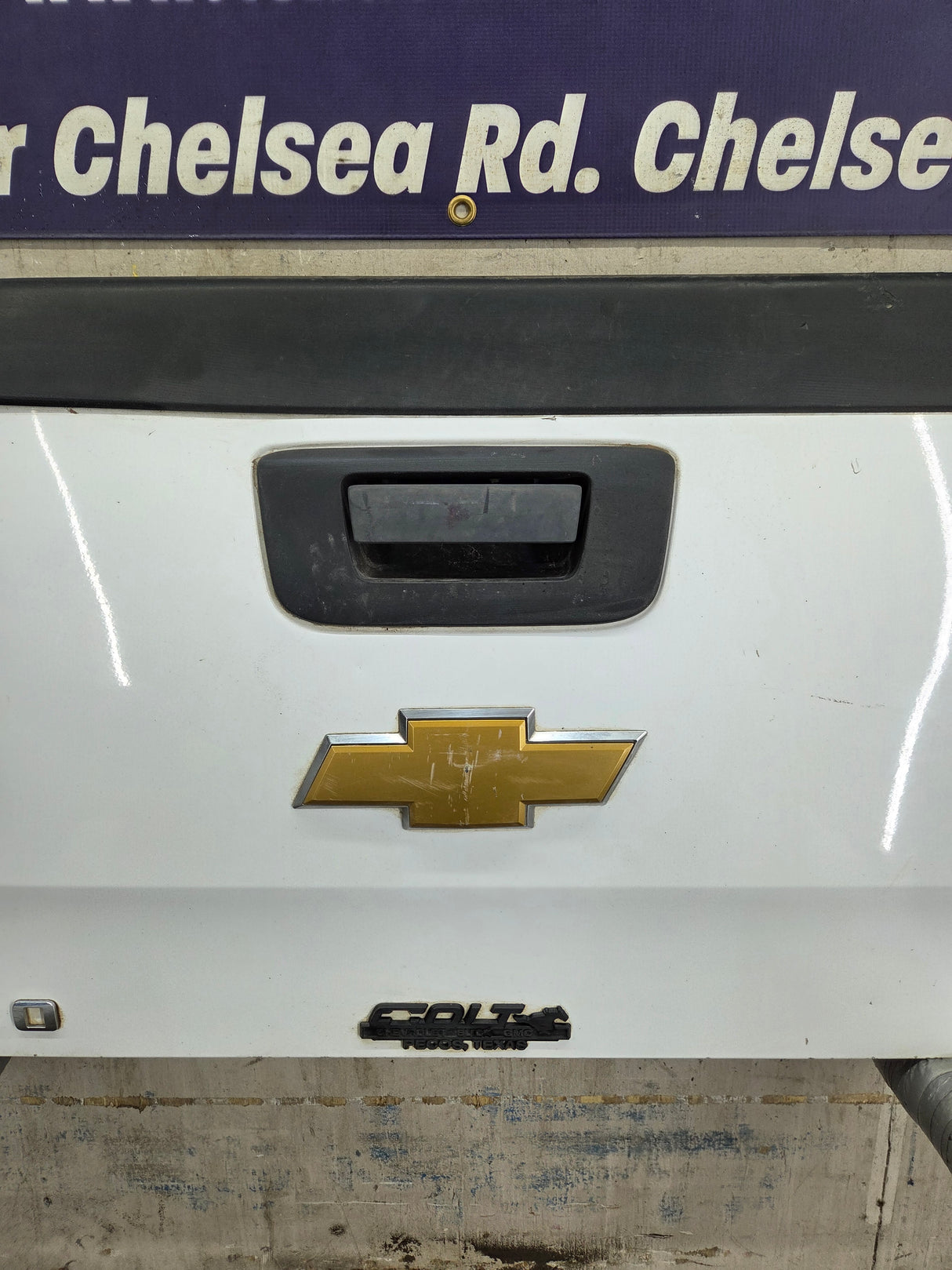 2007-2013 Chevrolet Silverado / GMC Sierra Tailgate 1500 2500 3500 HD