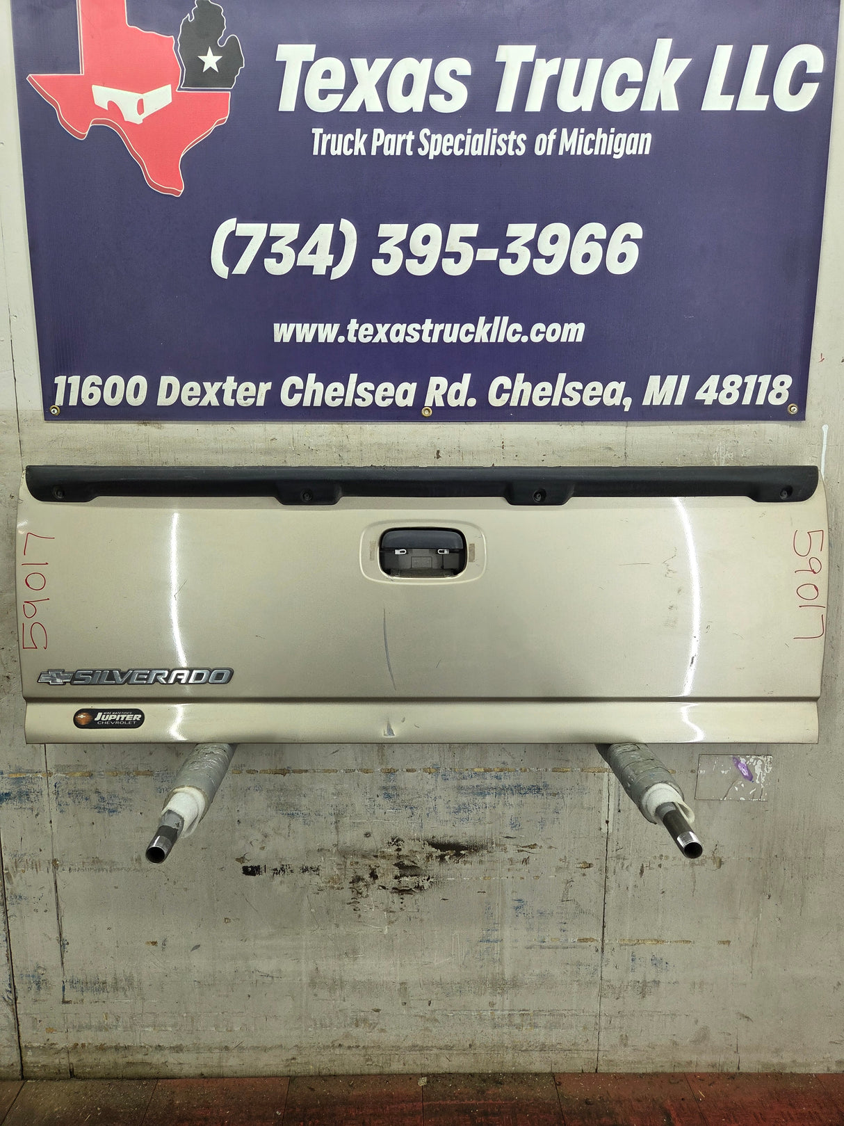 1999-2007 Chevrolet Silverado / GMC Sierra 1500 2500 3500 Tailgate