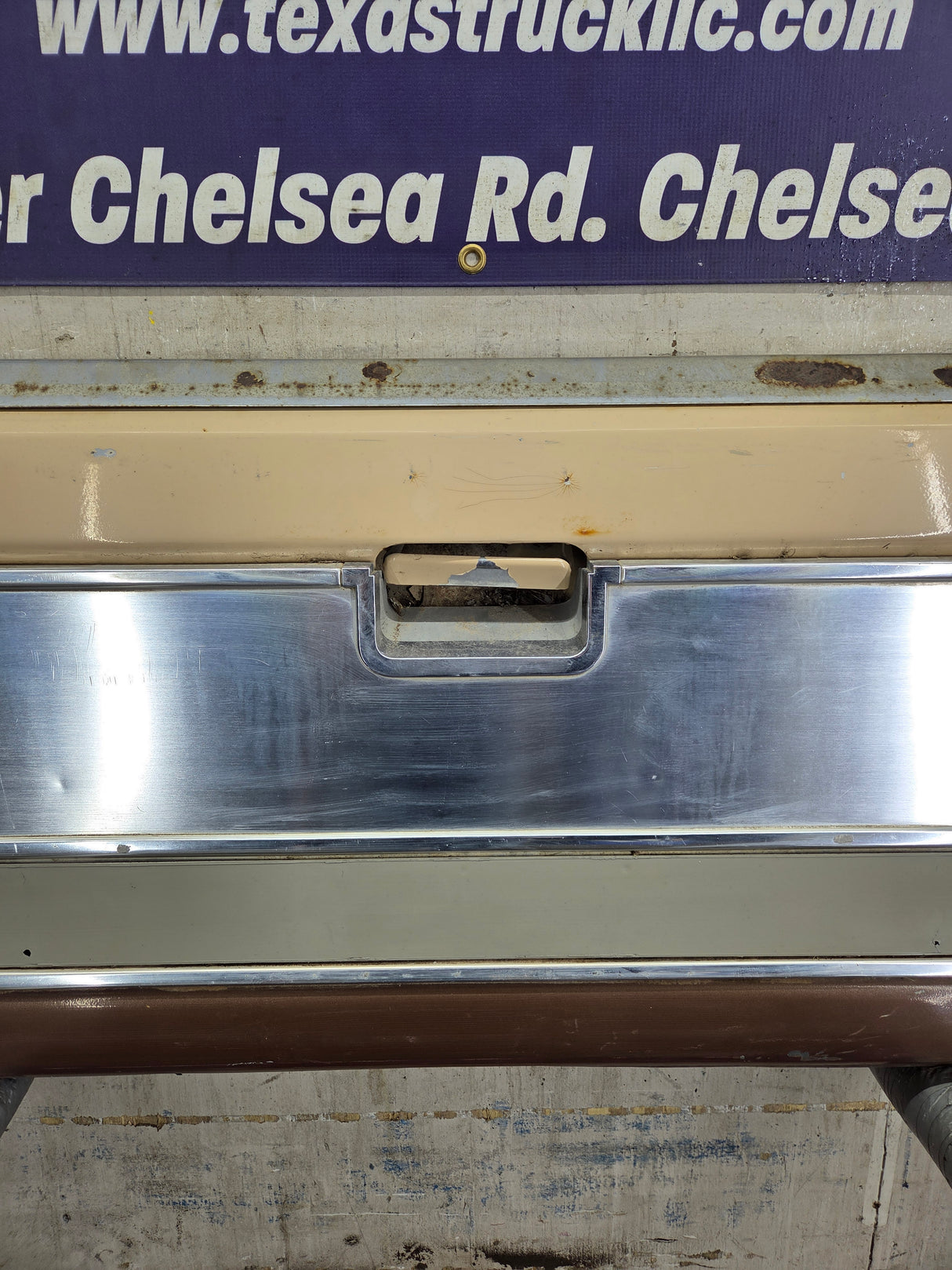 1980-1986 Bullnose / Bricknose / OBS Ford F100 F150 F250 F350 Tailgate
