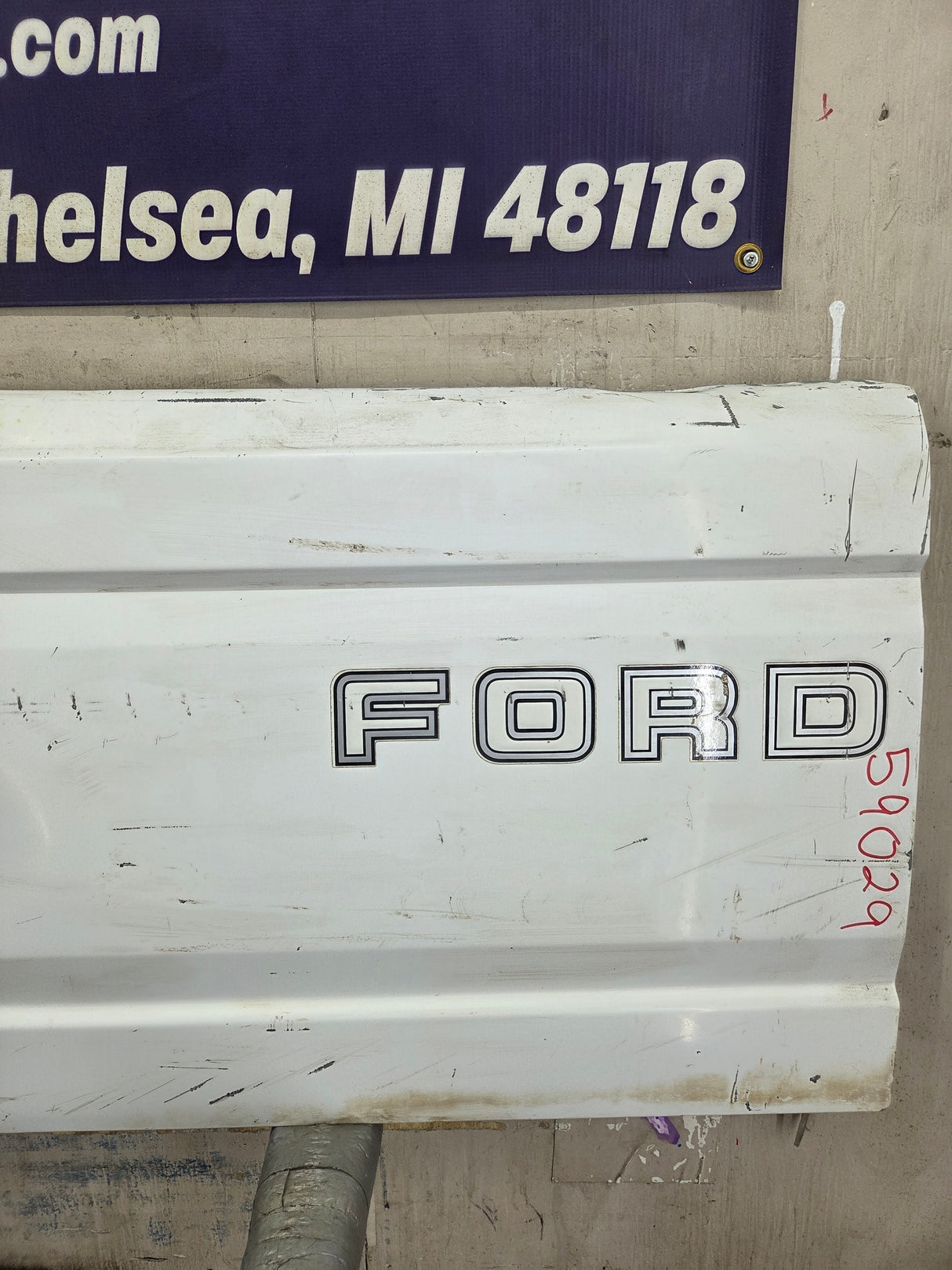 1980-1997 Bullnose / Bricknose / OBS Ford F100 F150 F250 F350 Tailgate