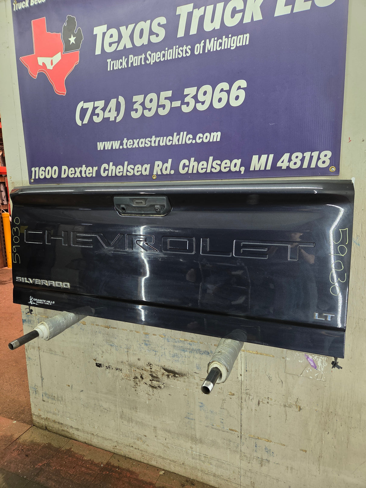 2019-2026 Chevrolet Silverado 2500 HD 3500HD Truck Tailgate