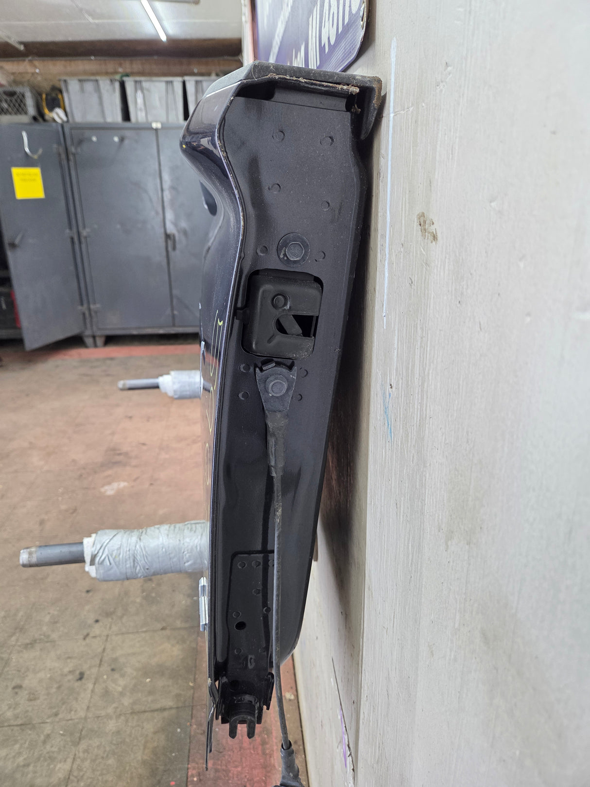 2019-2026 Chevrolet Silverado 2500 HD 3500HD Truck Tailgate