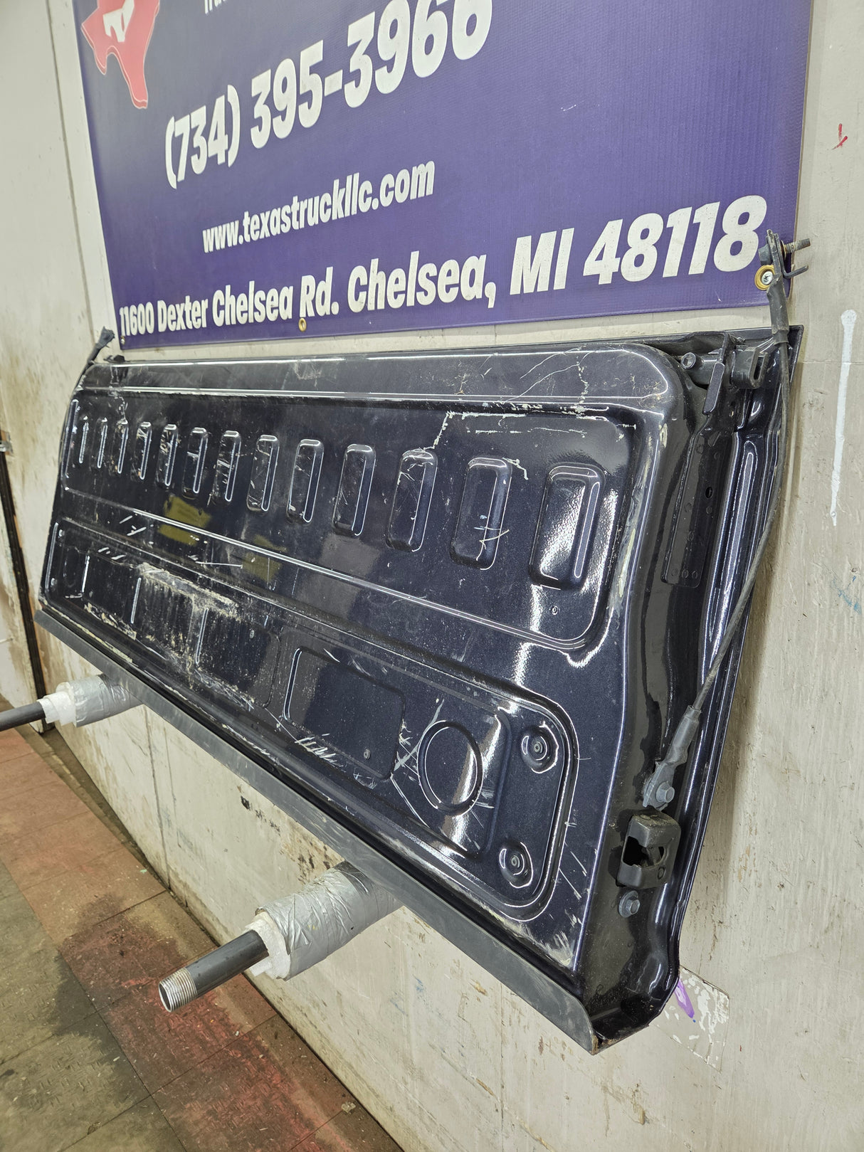 2019-2026 Chevrolet Silverado 2500 HD 3500HD Truck Tailgate