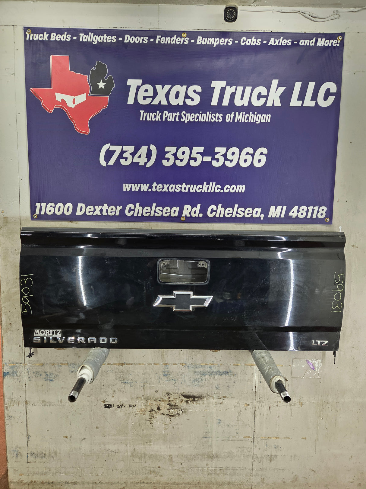 2014-2019 Chevrolet Silverado / GMC Sierra 1500 2500 3500 HD Tailgate