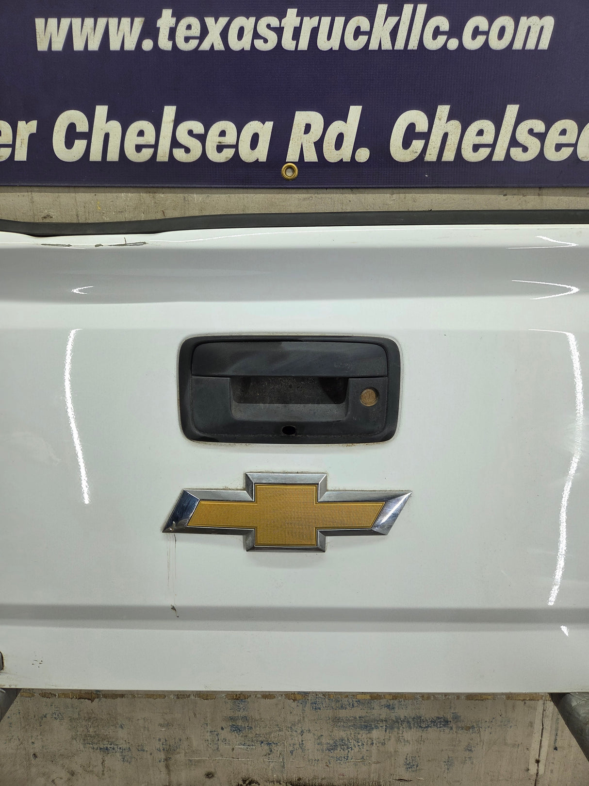 2014-2019 Chevrolet Silverado / GMC Sierra 1500 2500 3500 HD Tailgate
