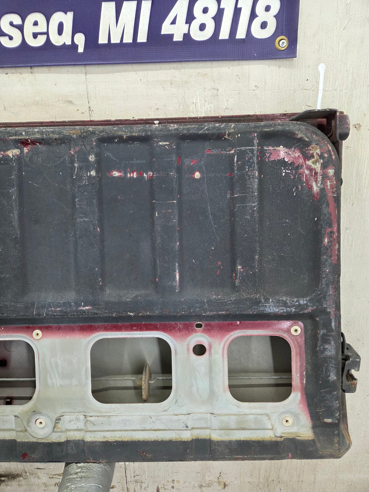2004-2012 Nissan Titan Tailgate
