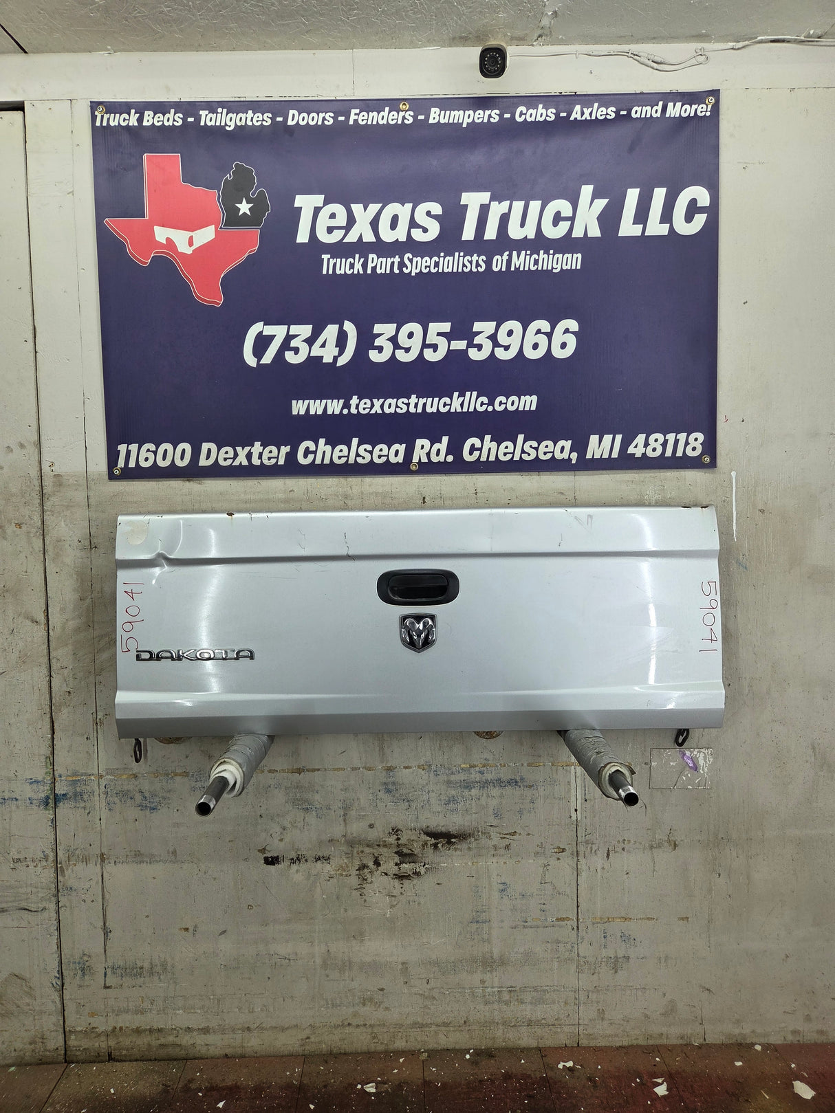 2005-2011 Dodge Dakota 3rd Gen Tailgate