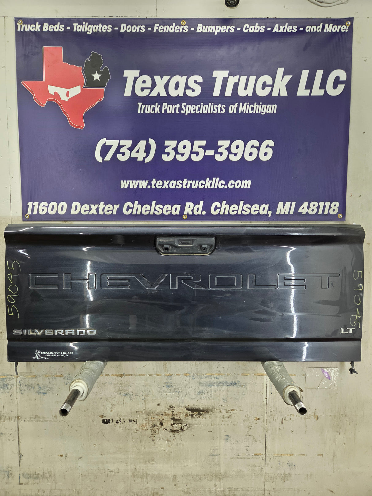 2019-2026 Chevrolet Silverado 2500 HD 3500HD Truck Tailgate