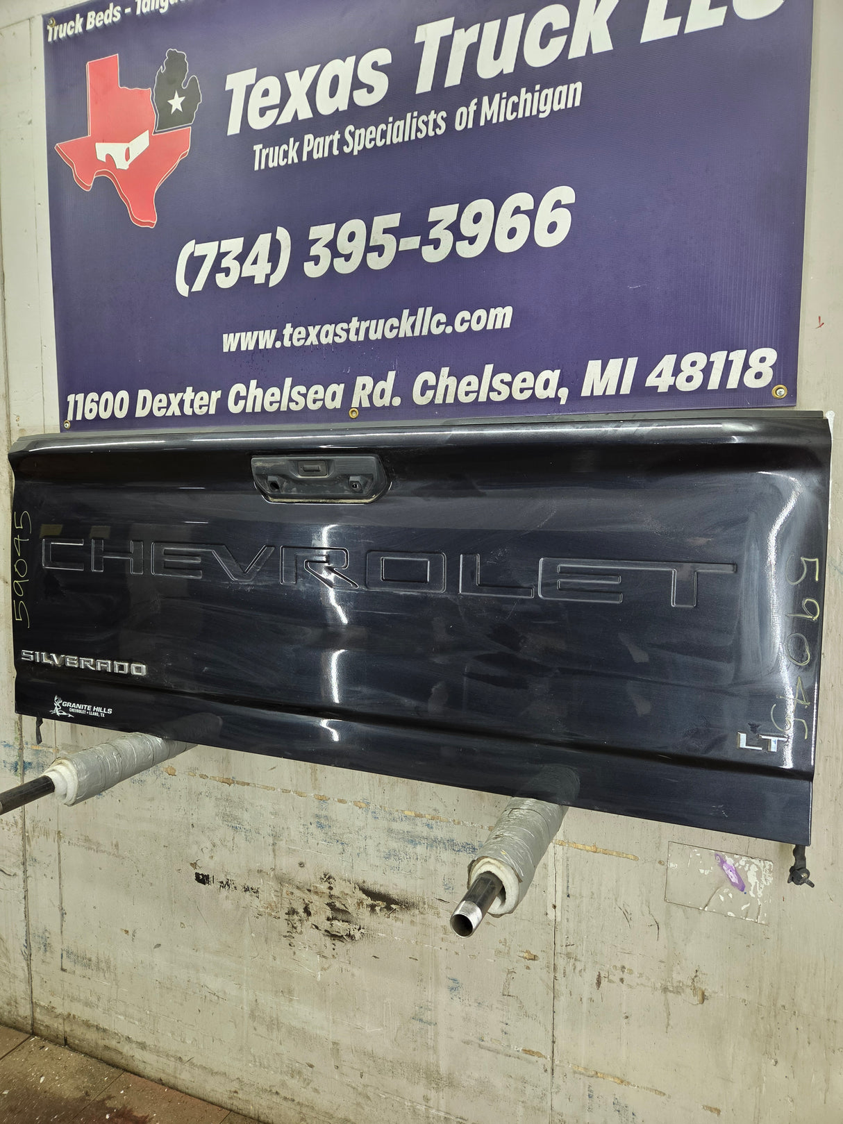 2019-2026 Chevrolet Silverado 2500 HD 3500HD Truck Tailgate