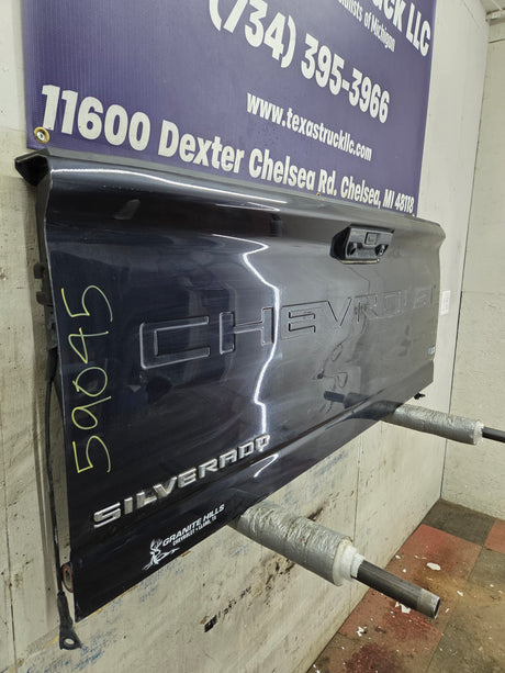 2019-2026 Chevrolet Silverado 2500 HD 3500HD Truck Tailgate