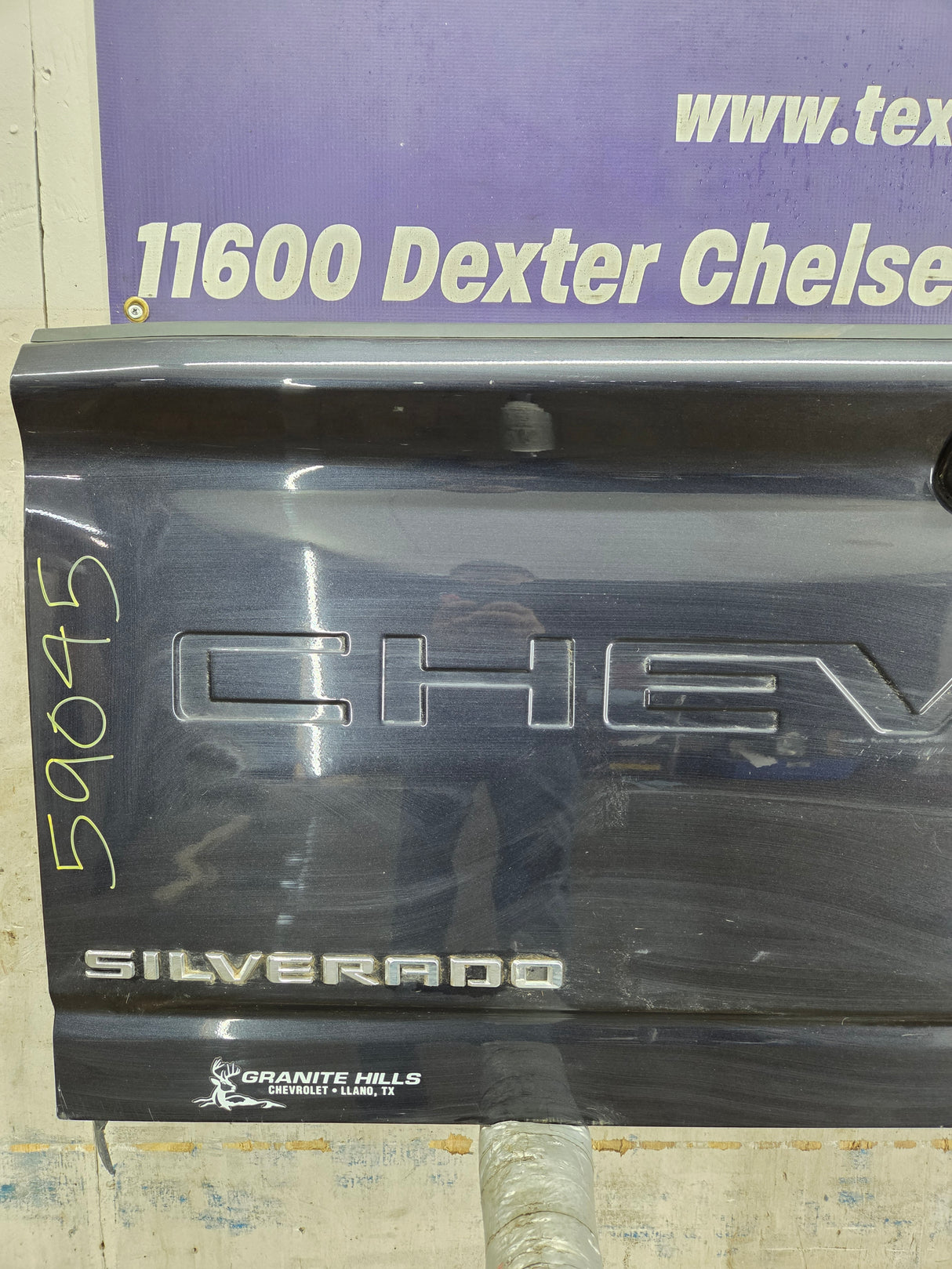 2019-2026 Chevrolet Silverado 2500 HD 3500HD Truck Tailgate