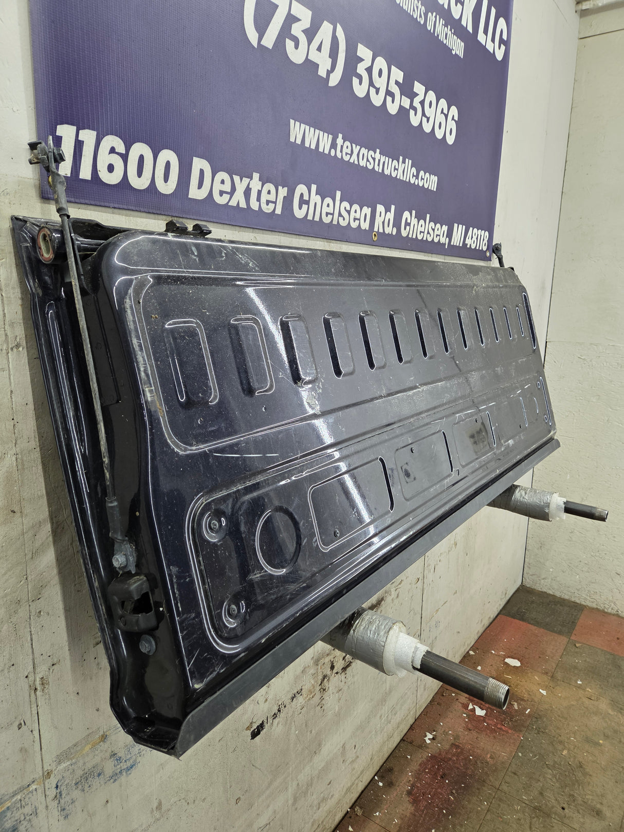 2019-2026 Chevrolet Silverado 2500 HD 3500HD Truck Tailgate