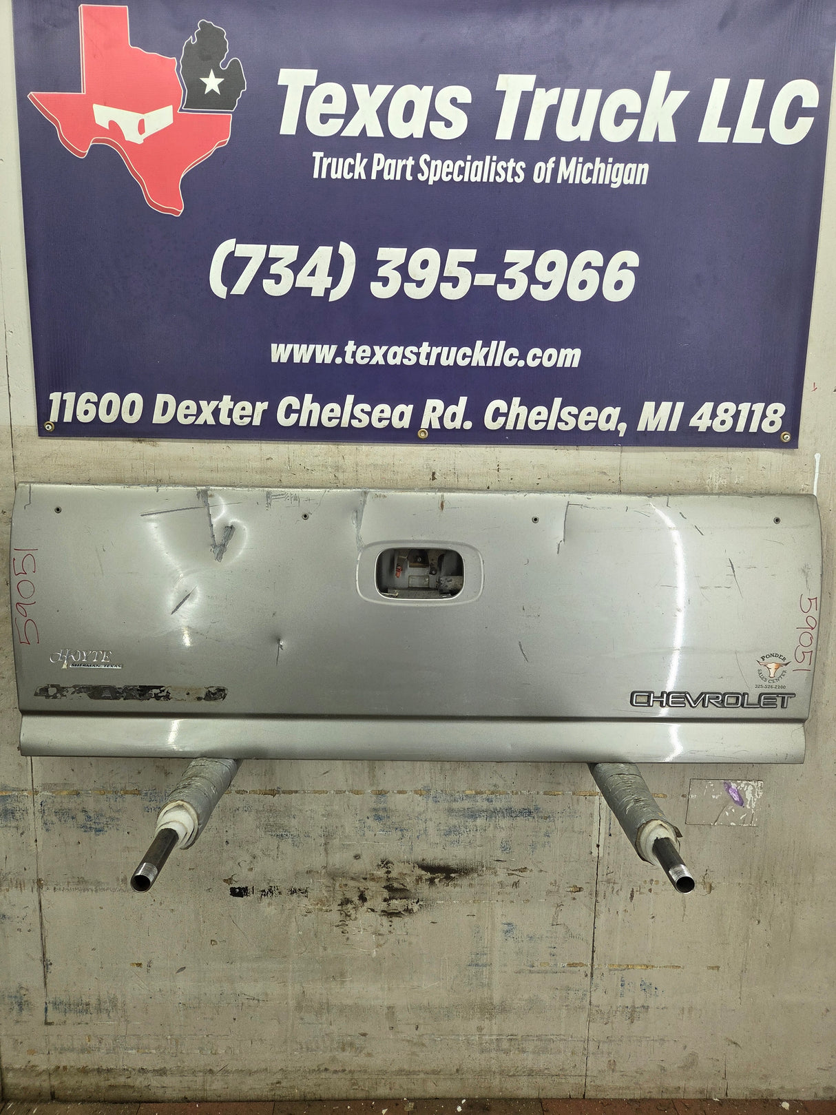 1999-2007 Chevrolet Silverado / GMC Sierra 1500 2500 3500 Tailgate